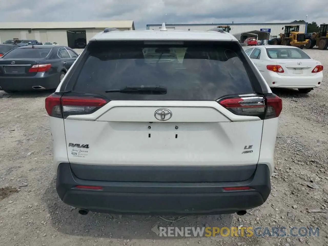 6 Photograph of a damaged car 2T3F1RFV7KW007556 TOYOTA RAV4 2019