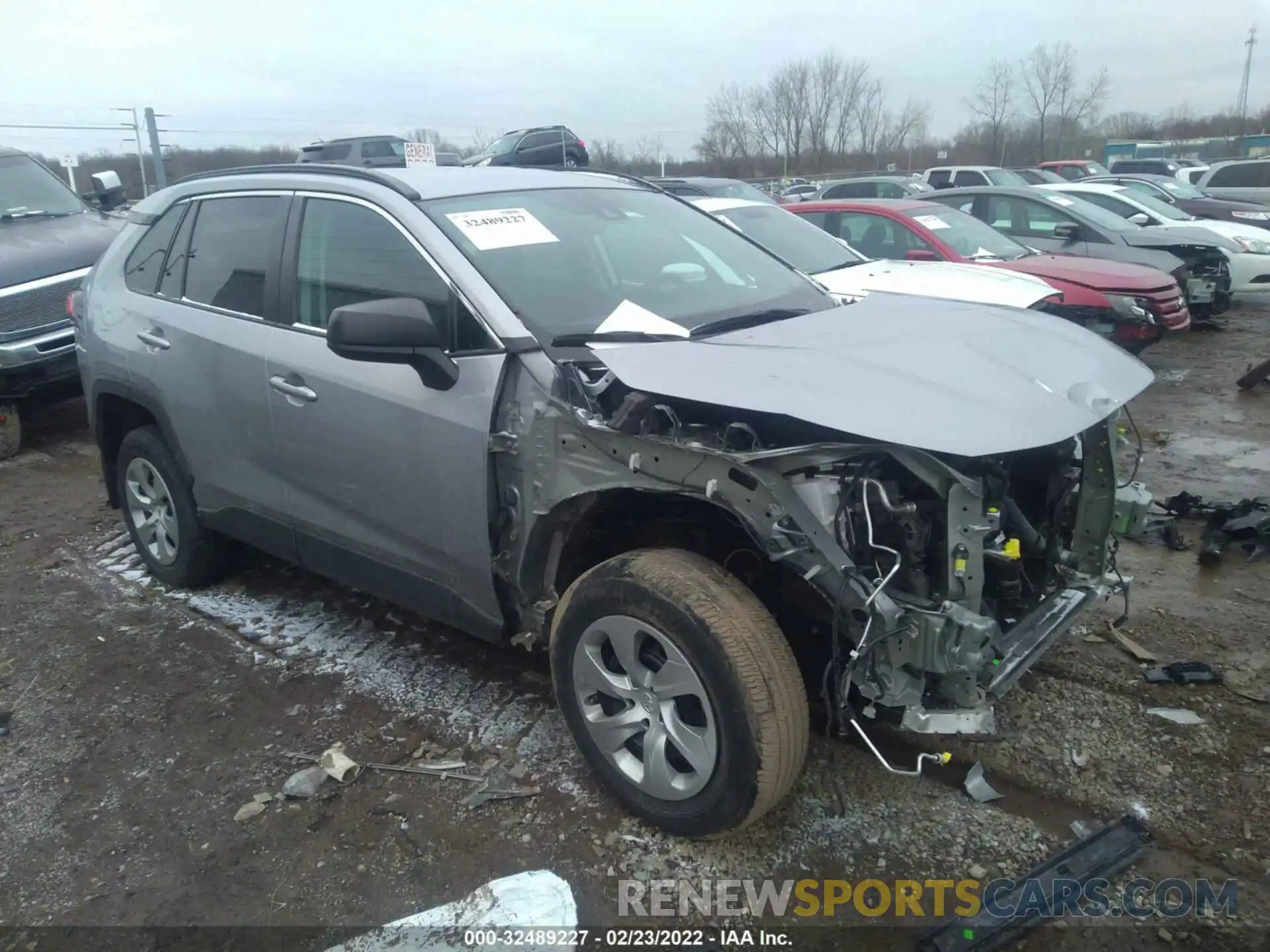 1 Photograph of a damaged car 2T3F1RFV7KW039603 TOYOTA RAV4 2019