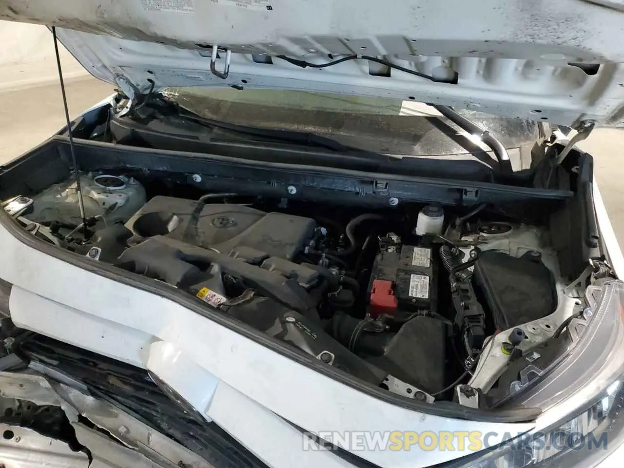 12 Photograph of a damaged car 2T3F1RFV8KC005154 TOYOTA RAV4 2019