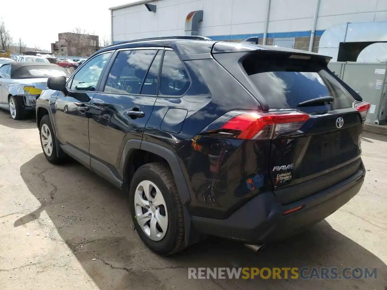 3 Photograph of a damaged car 2T3F1RFV8KC035321 TOYOTA RAV4 2019