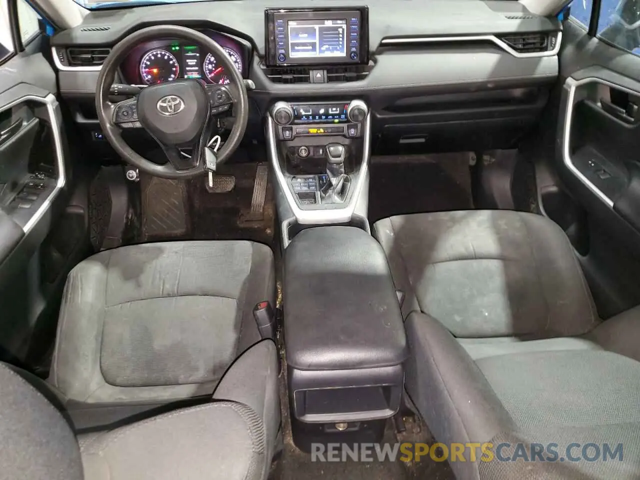 8 Photograph of a damaged car 2T3F1RFV8KC052751 TOYOTA RAV4 2019