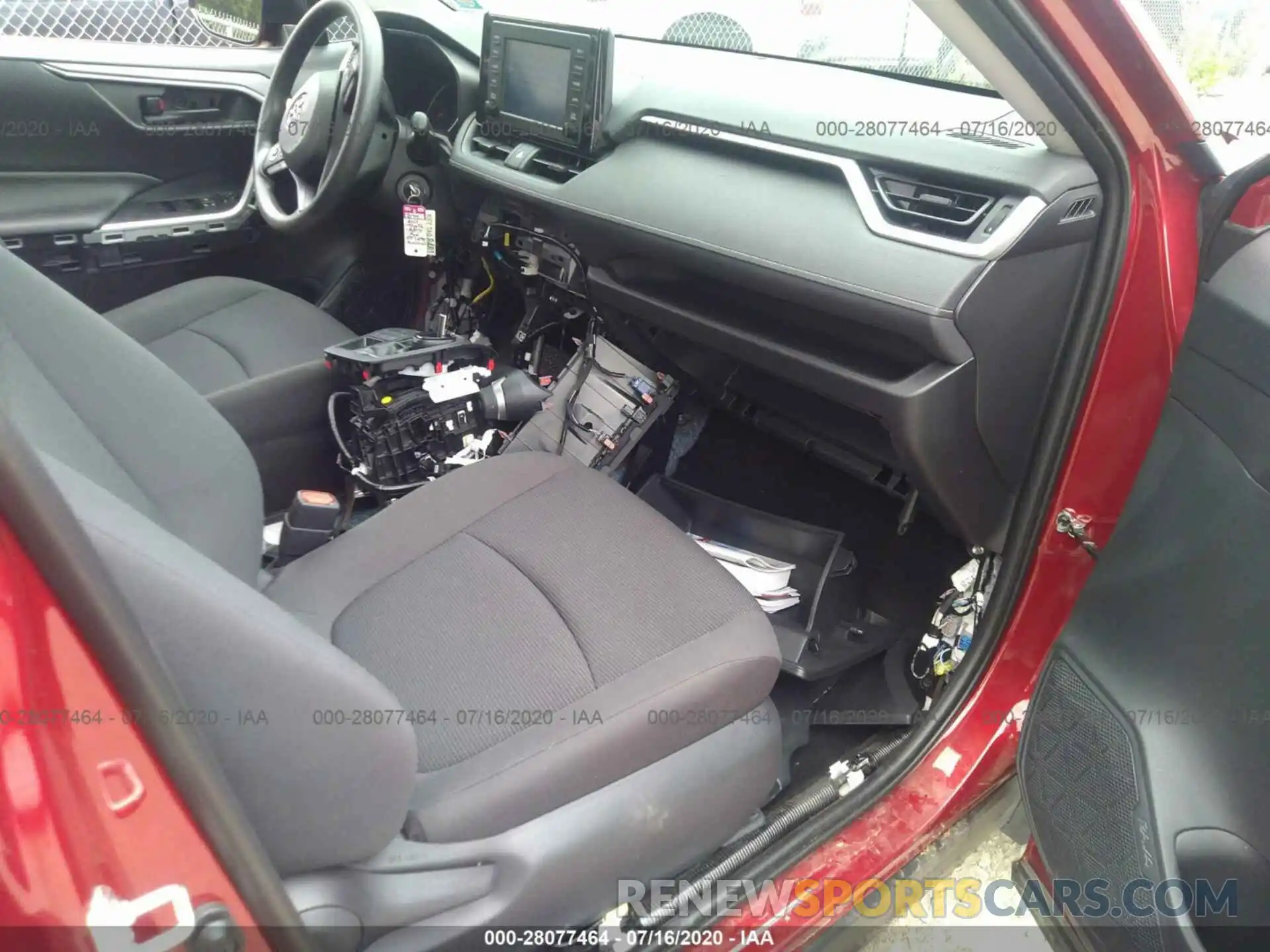 5 Photograph of a damaged car 2T3F1RFV8KW033423 TOYOTA RAV4 2019