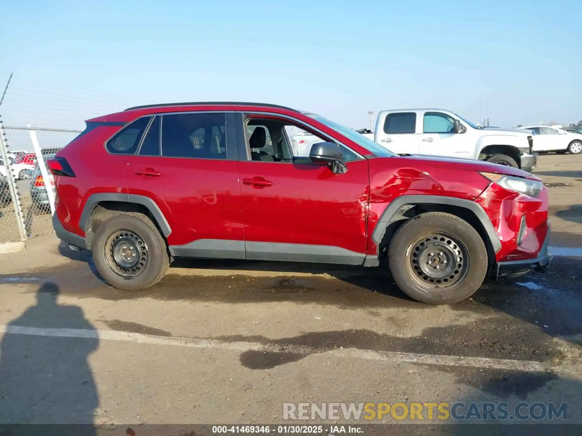 13 Photograph of a damaged car 2T3F1RFV8KW043093 TOYOTA RAV4 2019