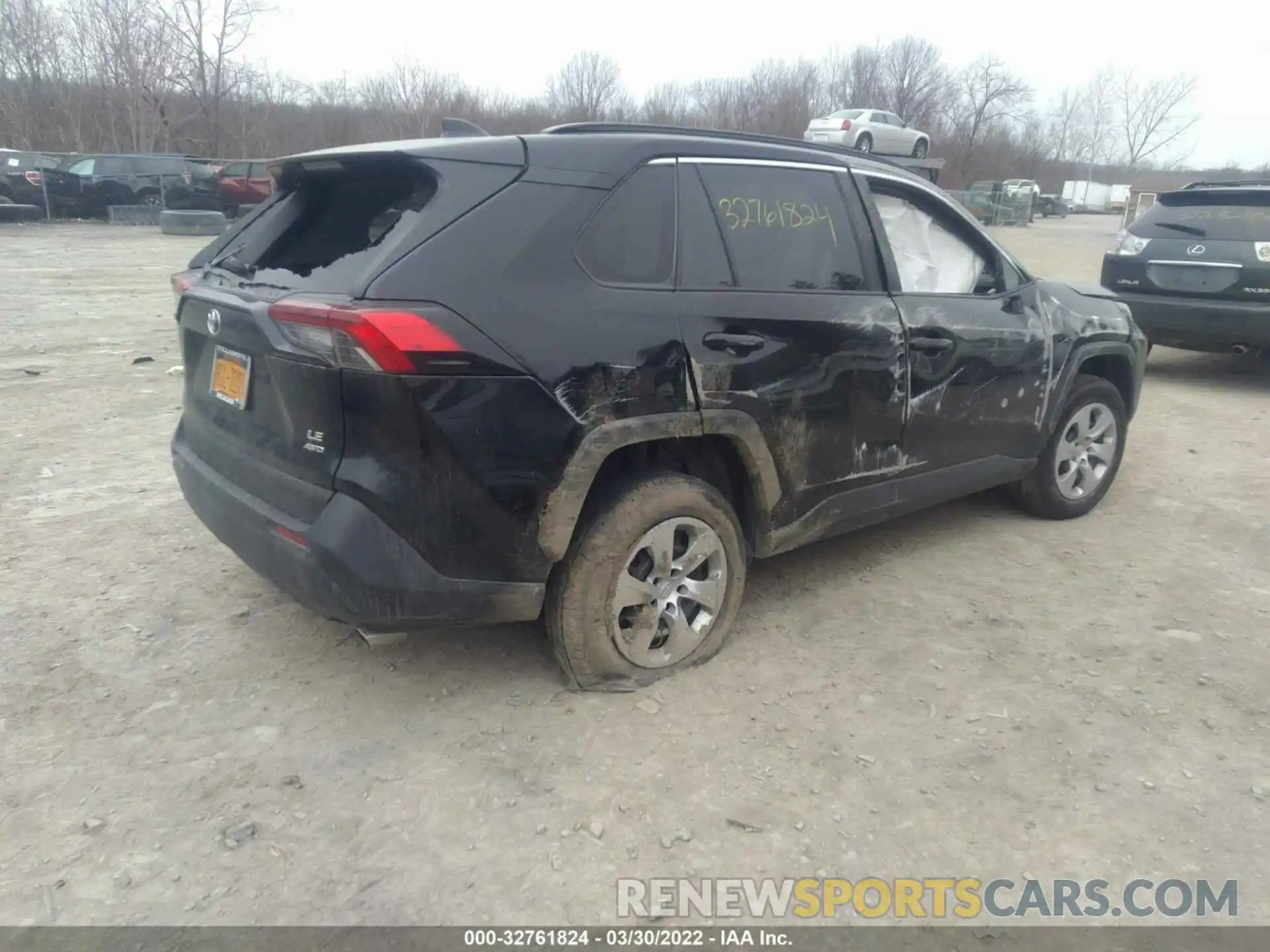 4 Photograph of a damaged car 2T3F1RFV8KW063392 TOYOTA RAV4 2019