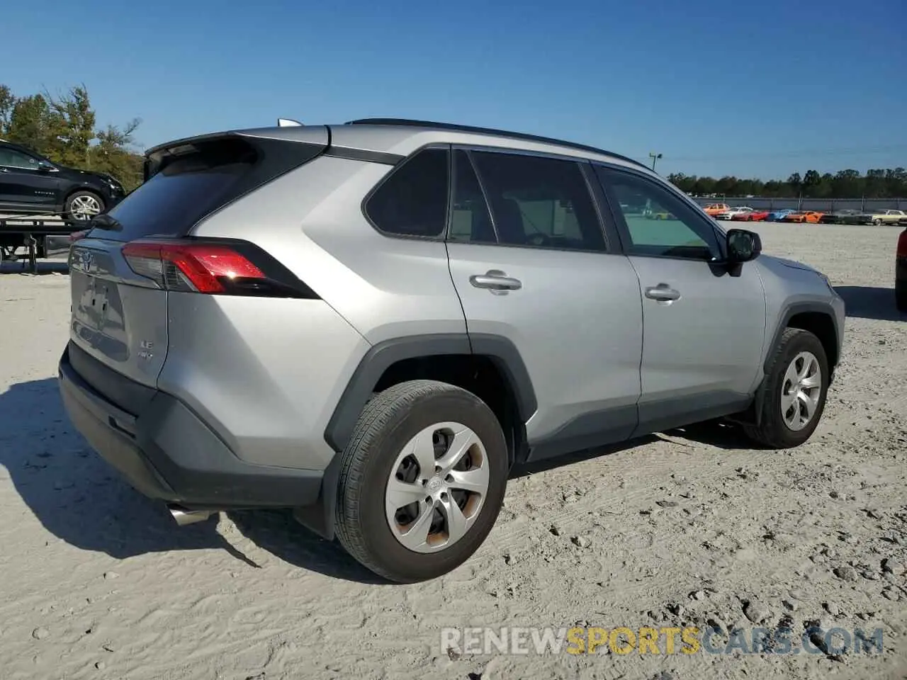 3 Photograph of a damaged car 2T3F1RFV8KW065417 TOYOTA RAV4 2019