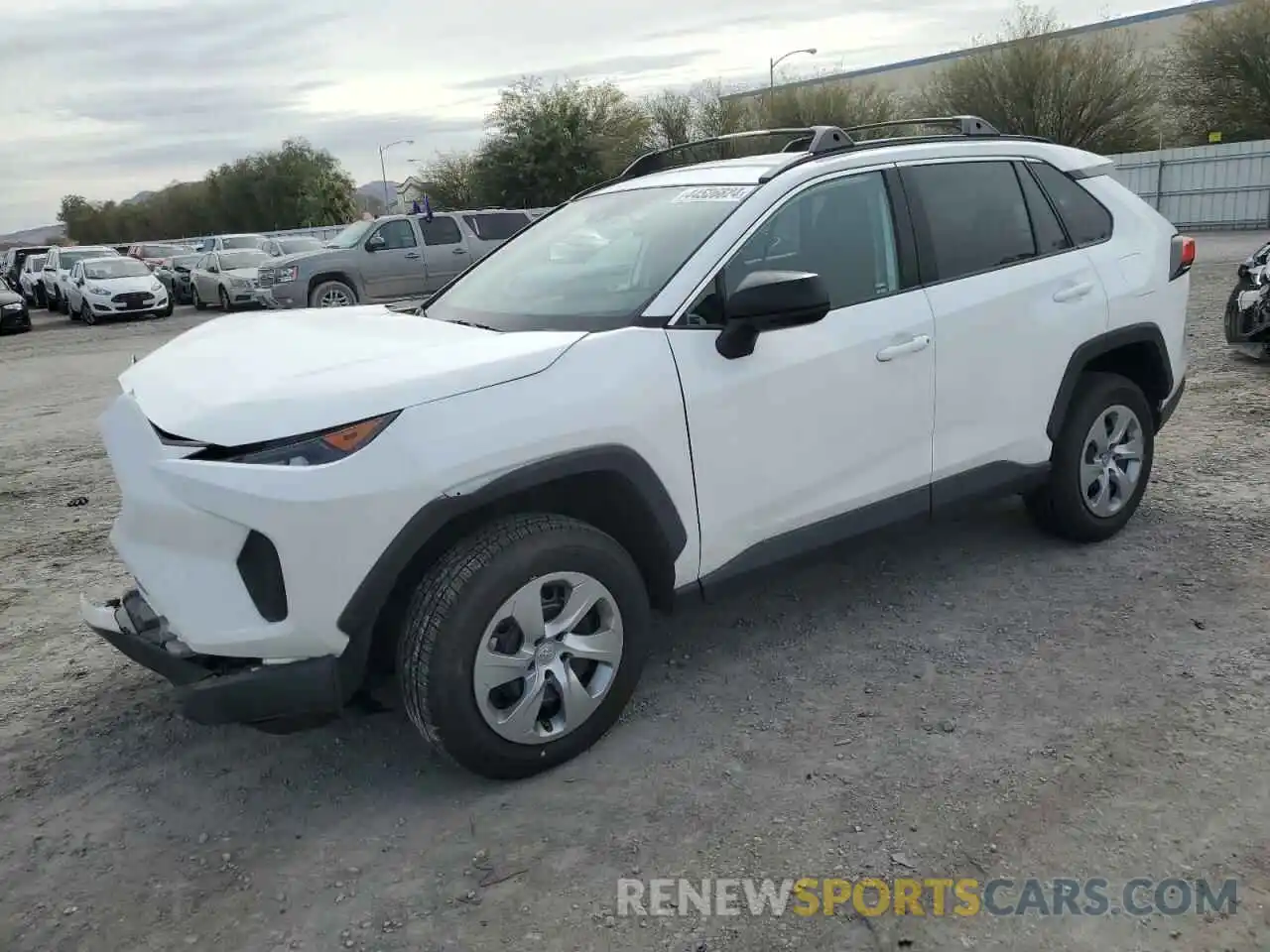 1 Photograph of a damaged car 2T3F1RFV8KW082251 TOYOTA RAV4 2019