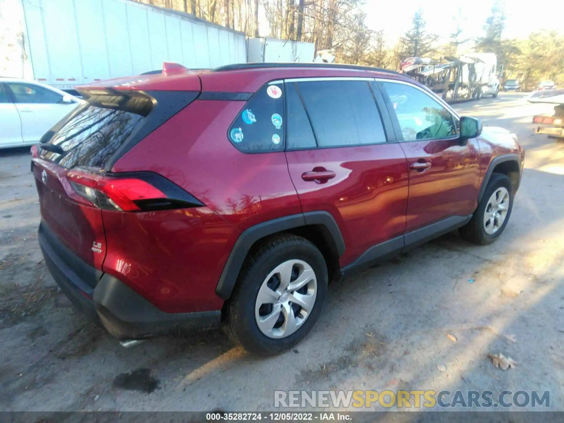 4 Photograph of a damaged car 2T3F1RFV9KC017362 TOYOTA RAV4 2019