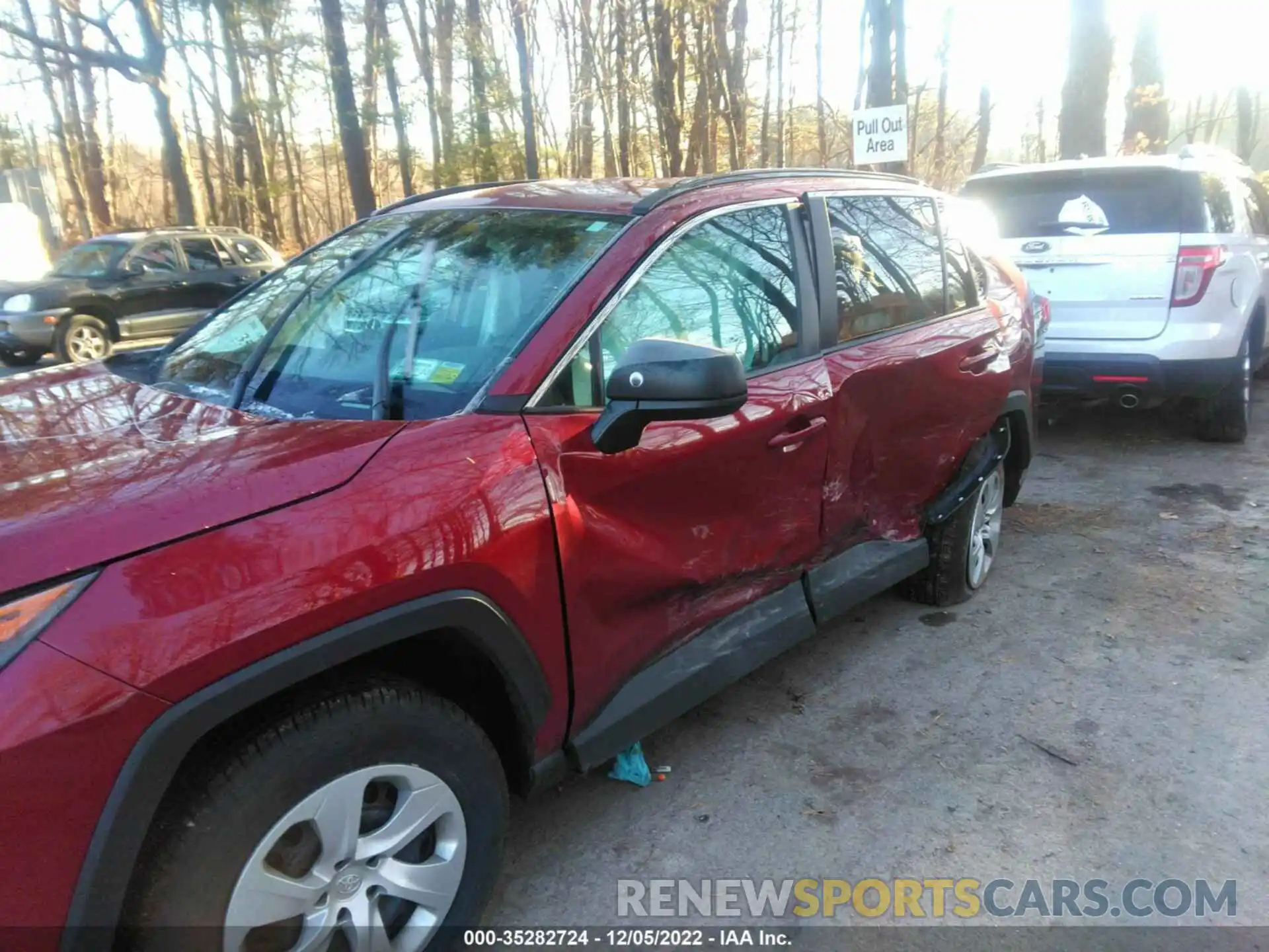 6 Photograph of a damaged car 2T3F1RFV9KC017362 TOYOTA RAV4 2019