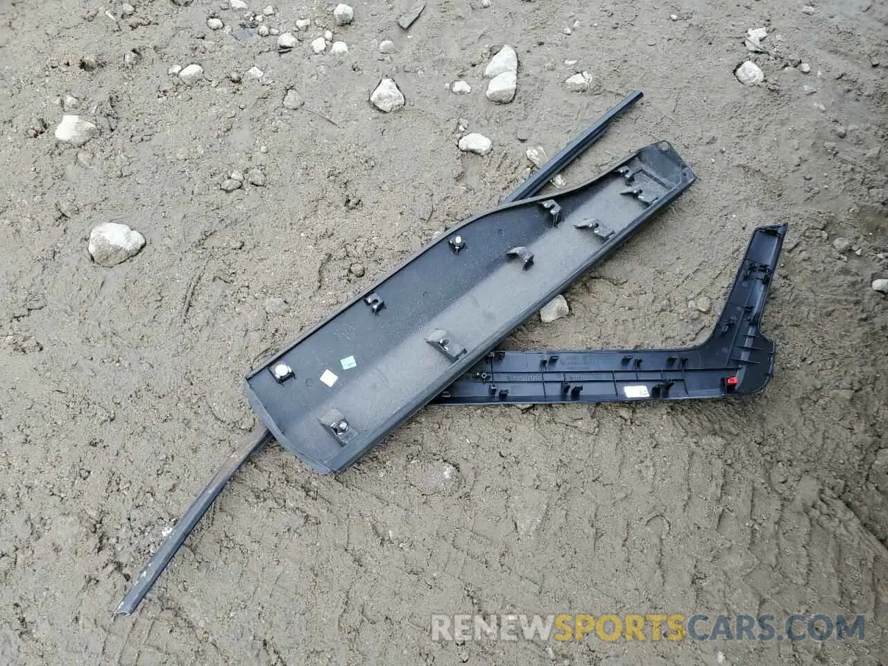 13 Photograph of a damaged car 2T3F1RFV9KC020973 TOYOTA RAV4 2019