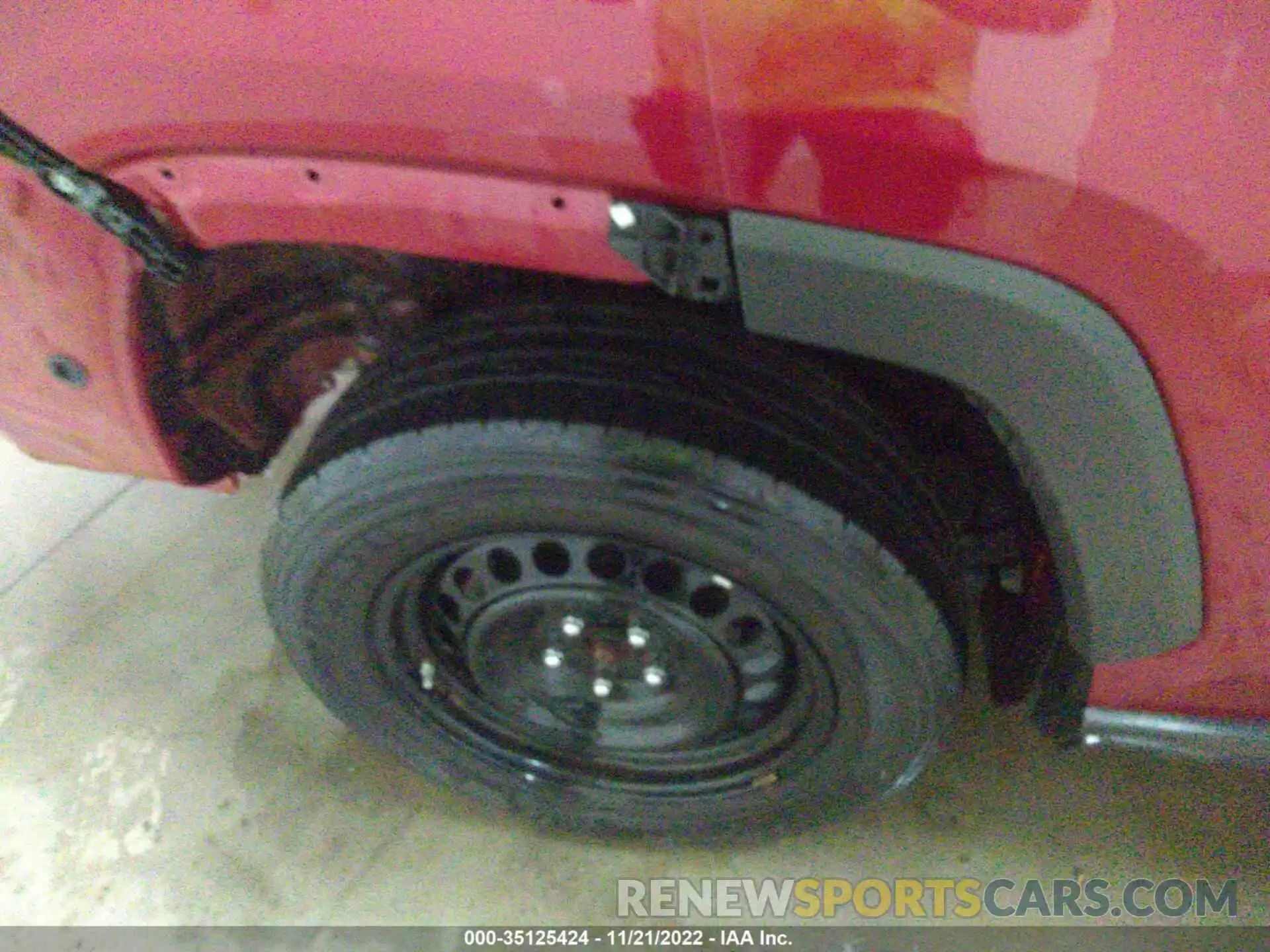 16 Photograph of a damaged car 2T3F1RFV9KC024781 TOYOTA RAV4 2019