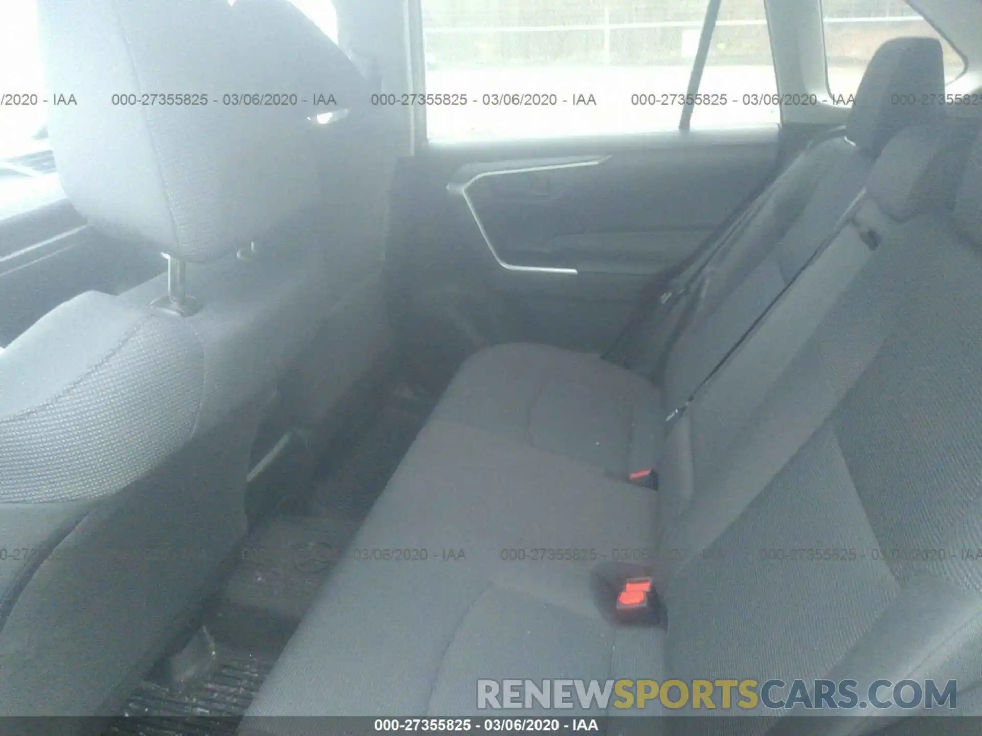 8 Photograph of a damaged car 2T3F1RFV9KC029043 TOYOTA RAV4 2019