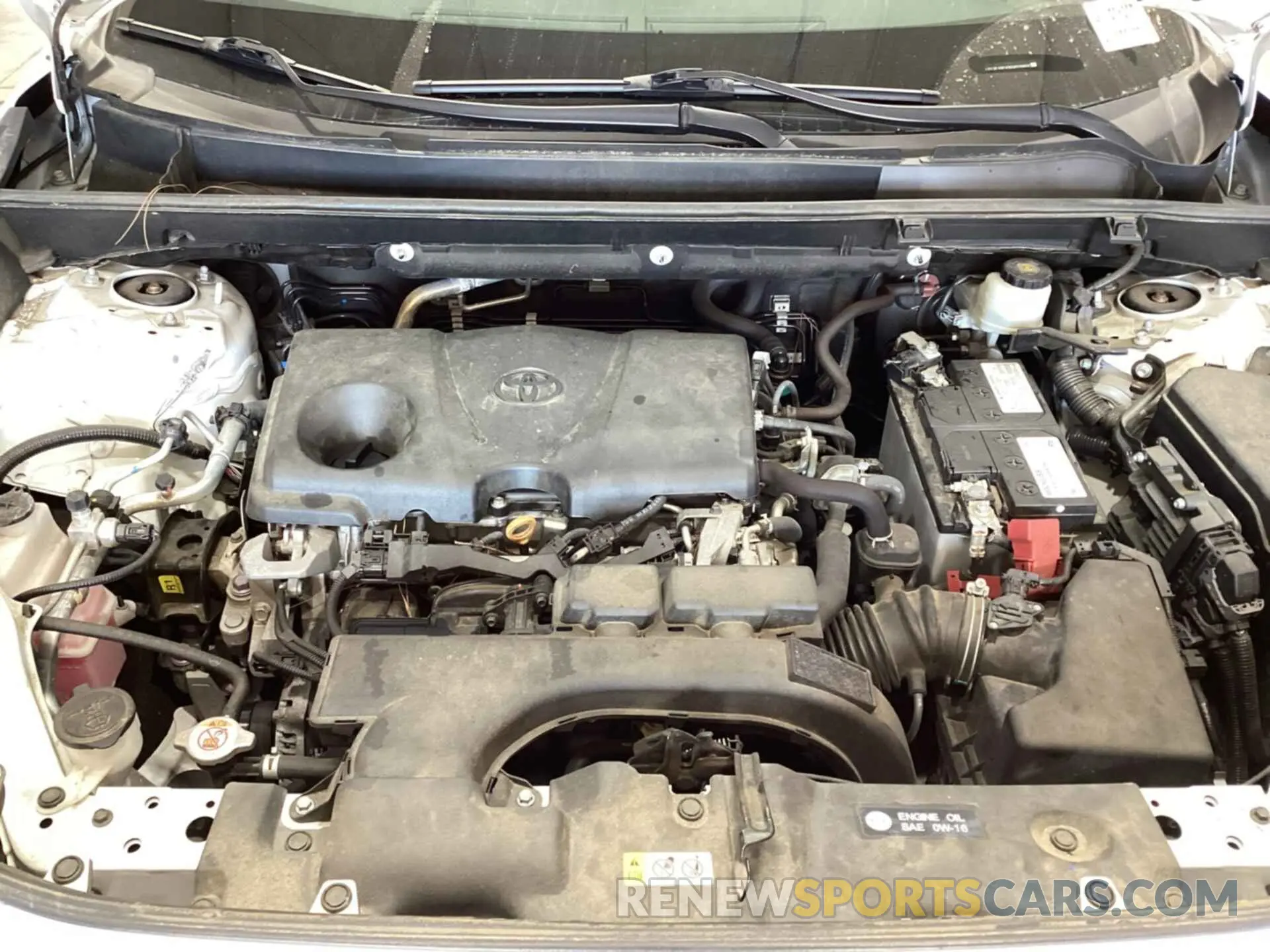 19 Photograph of a damaged car 2T3F1RFV9KW020860 TOYOTA RAV4 2019