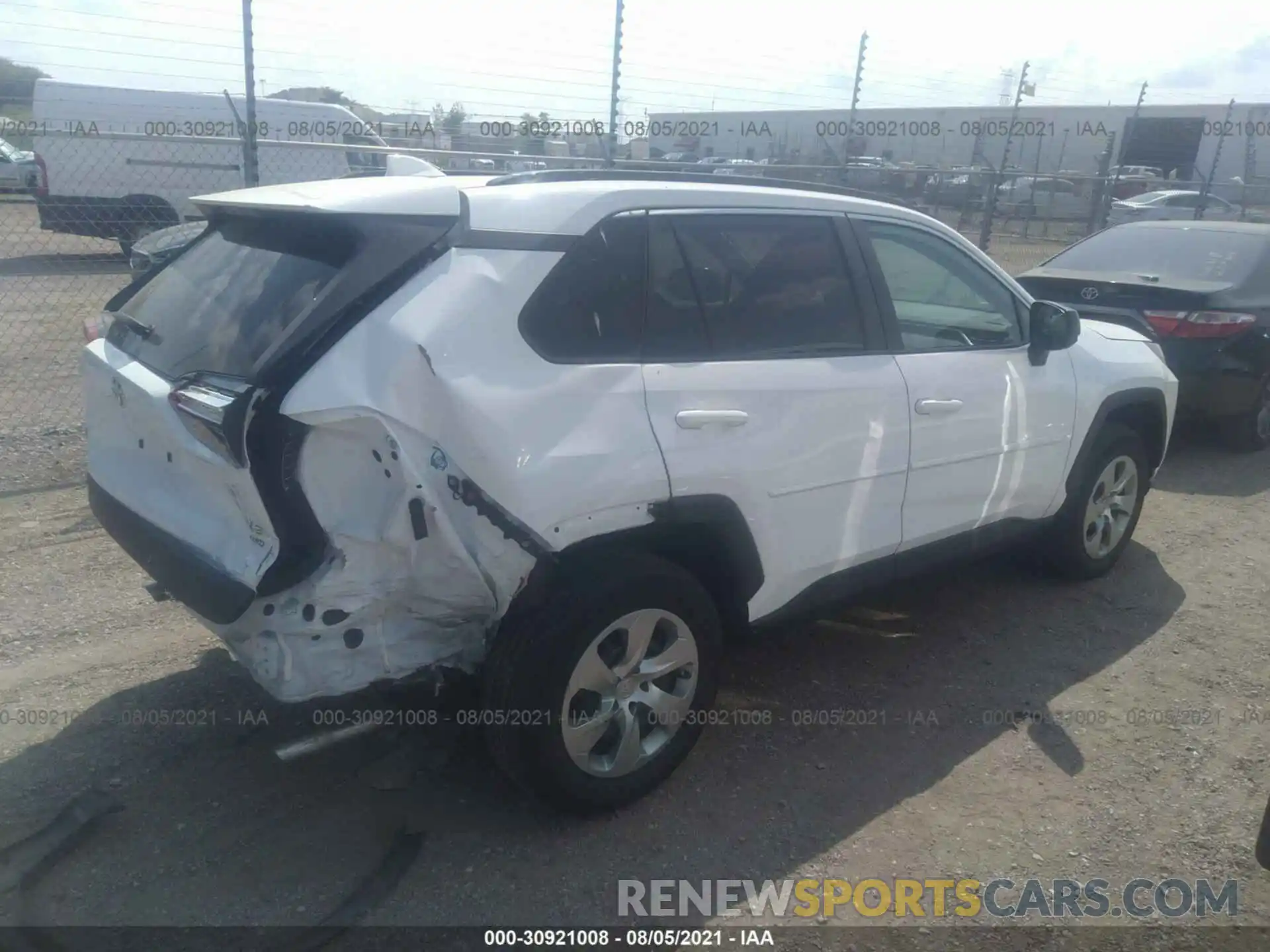 4 Photograph of a damaged car 2T3F1RFV9KW023483 TOYOTA RAV4 2019