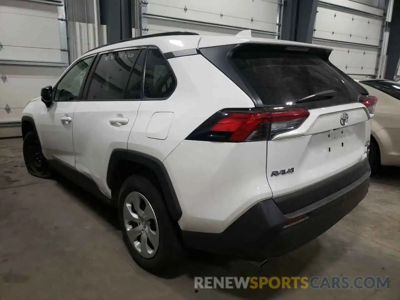 3 Photograph of a damaged car 2T3F1RFV9KW030109 TOYOTA RAV4 2019