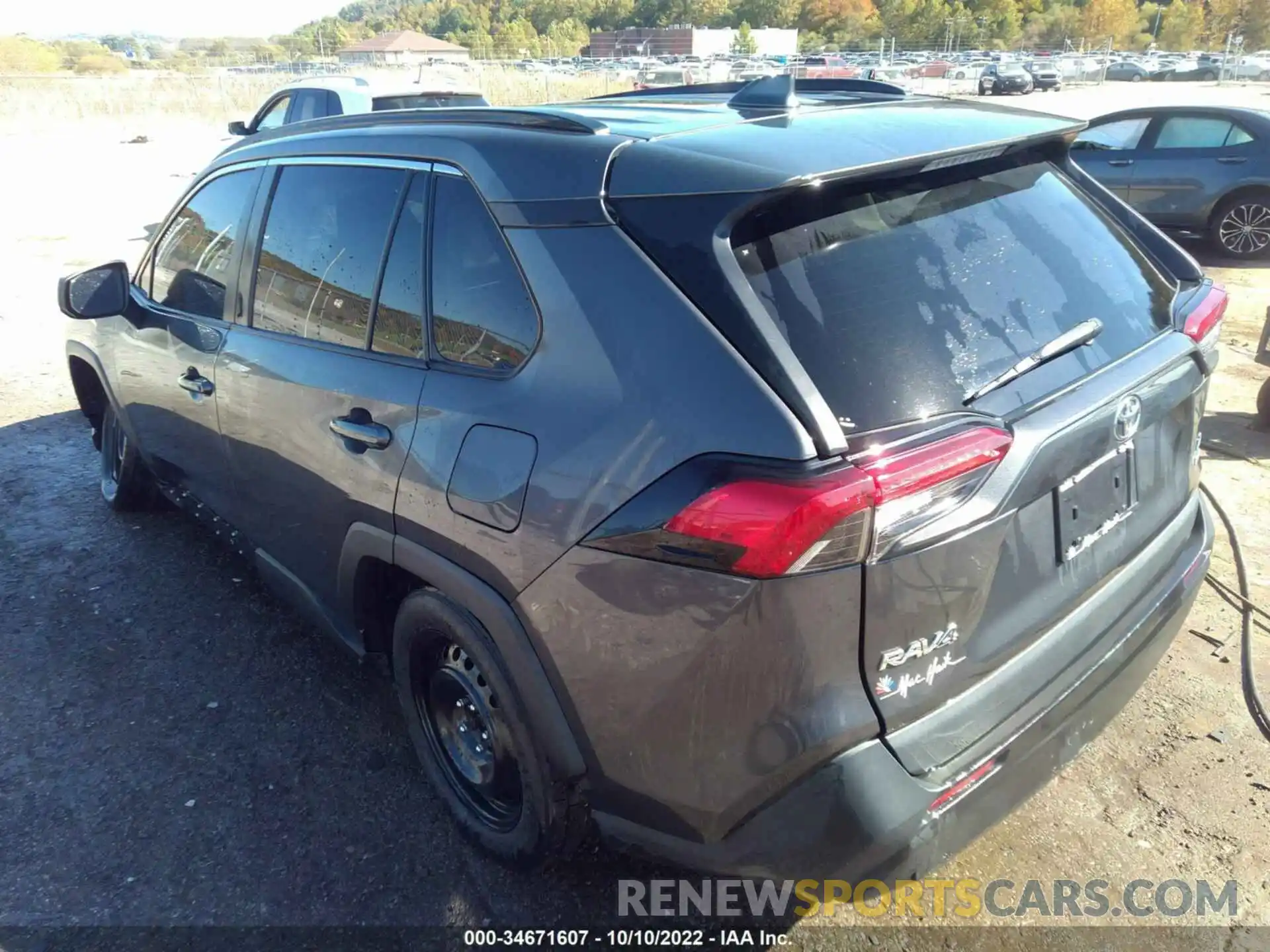 3 Photograph of a damaged car 2T3F1RFV9KW035794 TOYOTA RAV4 2019