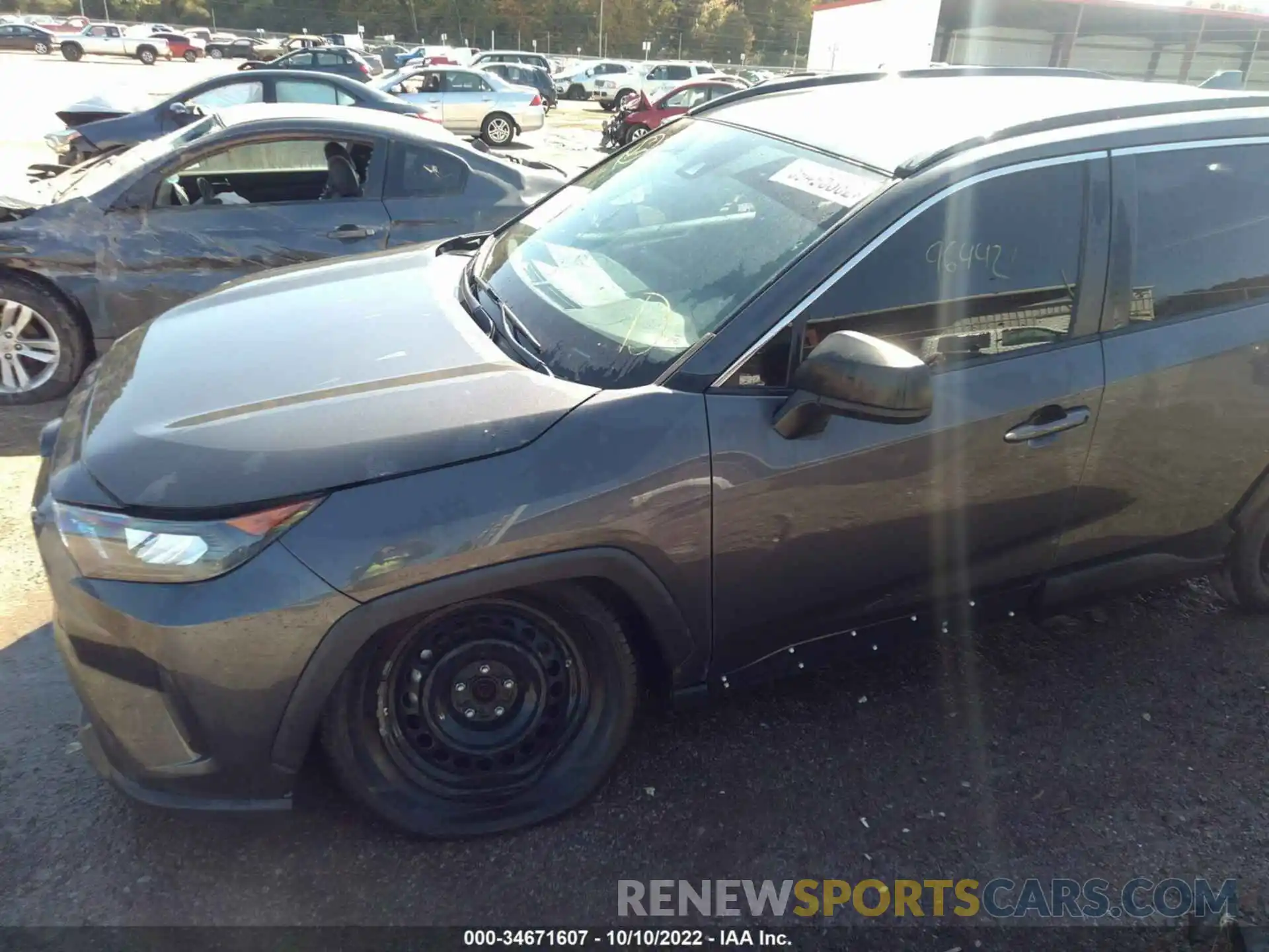 6 Photograph of a damaged car 2T3F1RFV9KW035794 TOYOTA RAV4 2019