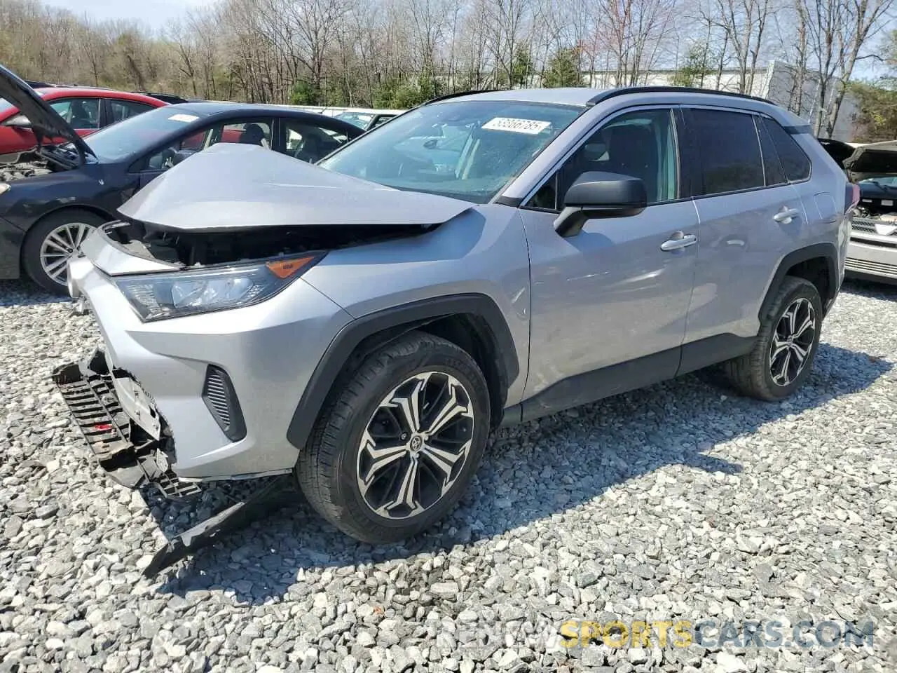 1 Photograph of a damaged car 2T3F1RFV9KW040333 TOYOTA RAV4 2019