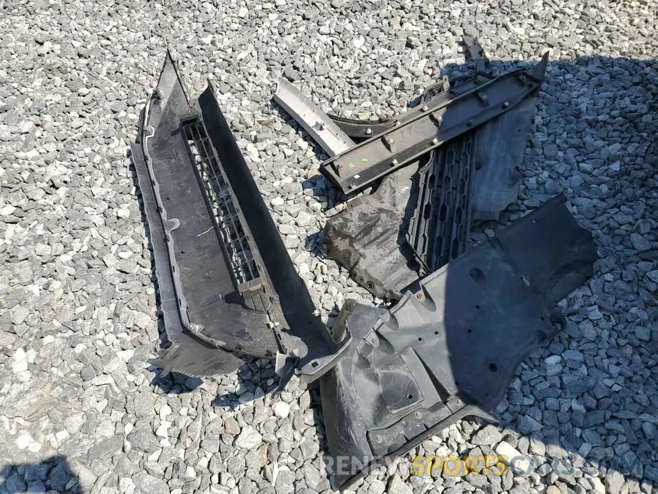 13 Photograph of a damaged car 2T3F1RFV9KW040333 TOYOTA RAV4 2019