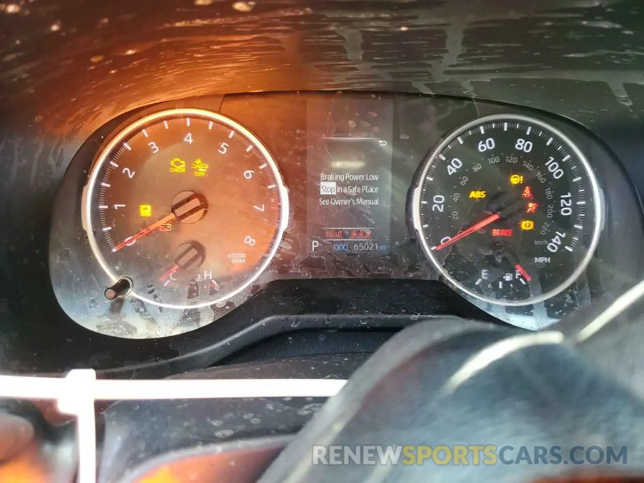 9 Photograph of a damaged car 2T3F1RFV9KW040333 TOYOTA RAV4 2019