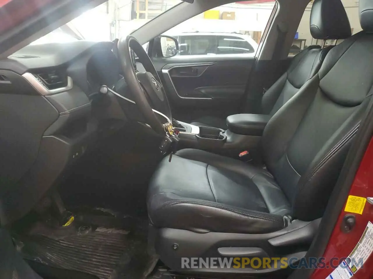 7 Photograph of a damaged car 2T3F1RFV9KW048819 TOYOTA RAV4 2019
