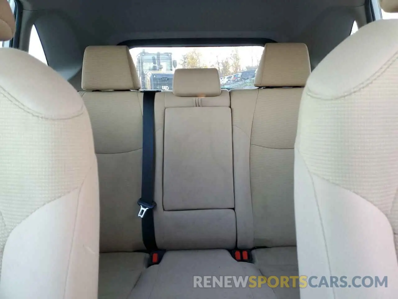 10 Photograph of a damaged car 2T3F1RFV9KW051588 TOYOTA RAV4 2019