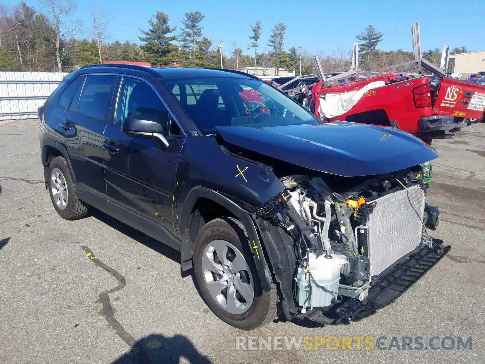 1 Photograph of a damaged car 2T3F1RFV9KW052529 TOYOTA RAV4 2019