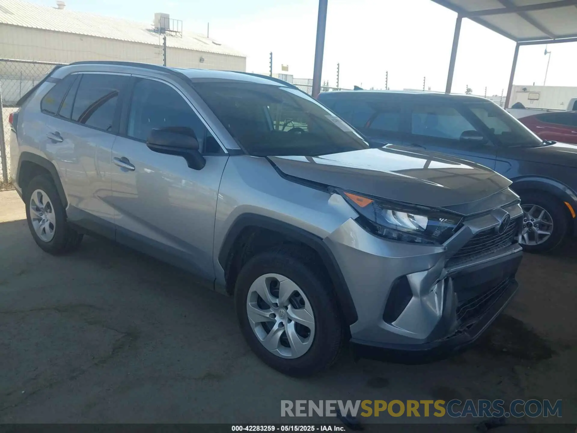1 Photograph of a damaged car 2T3F1RFV9KW060016 TOYOTA RAV4 2019