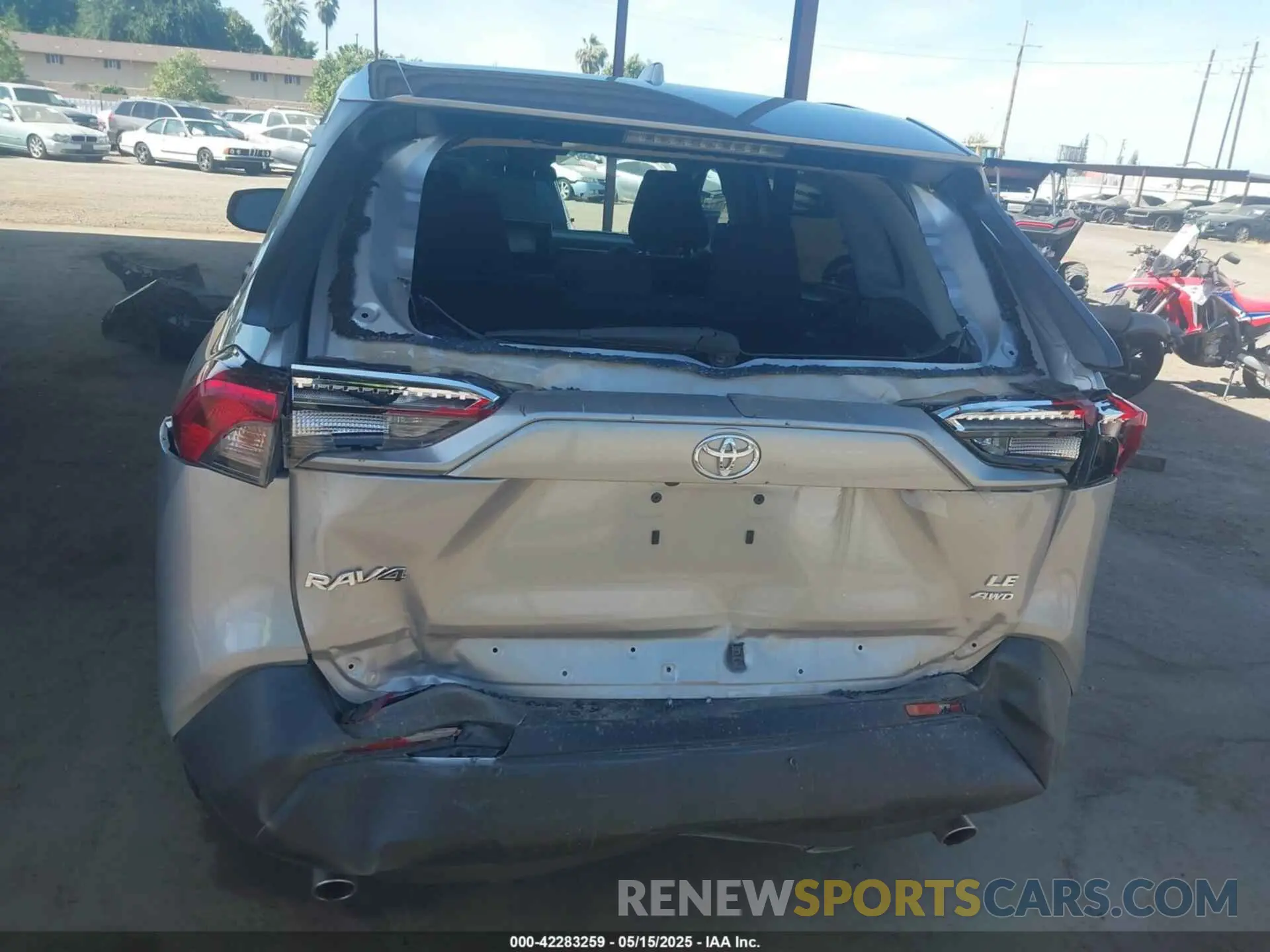 16 Photograph of a damaged car 2T3F1RFV9KW060016 TOYOTA RAV4 2019