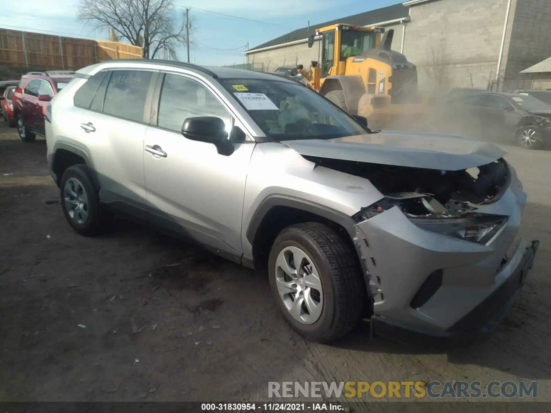 1 Photograph of a damaged car 2T3F1RFV9KW061733 TOYOTA RAV4 2019