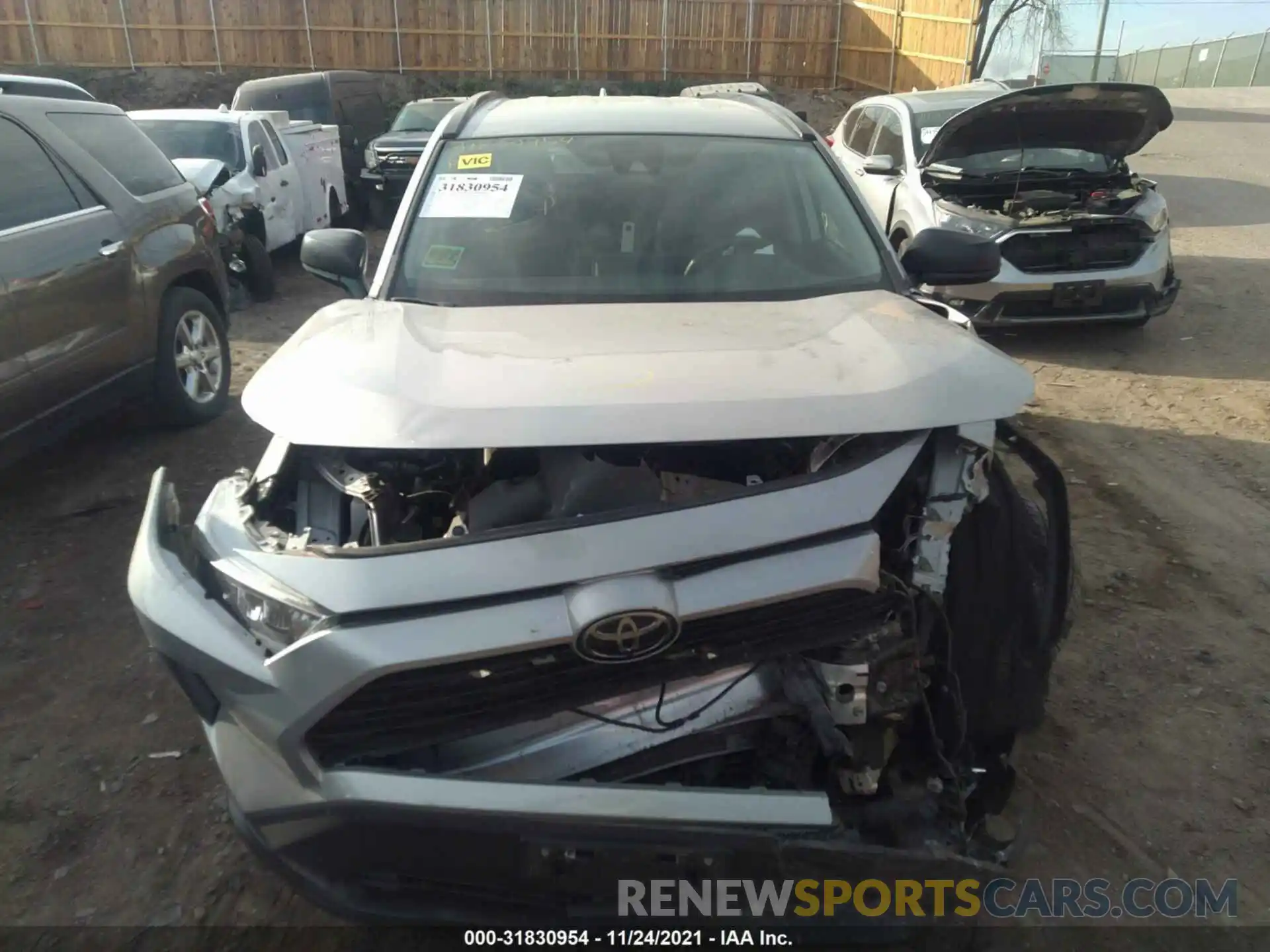 10 Photograph of a damaged car 2T3F1RFV9KW061733 TOYOTA RAV4 2019