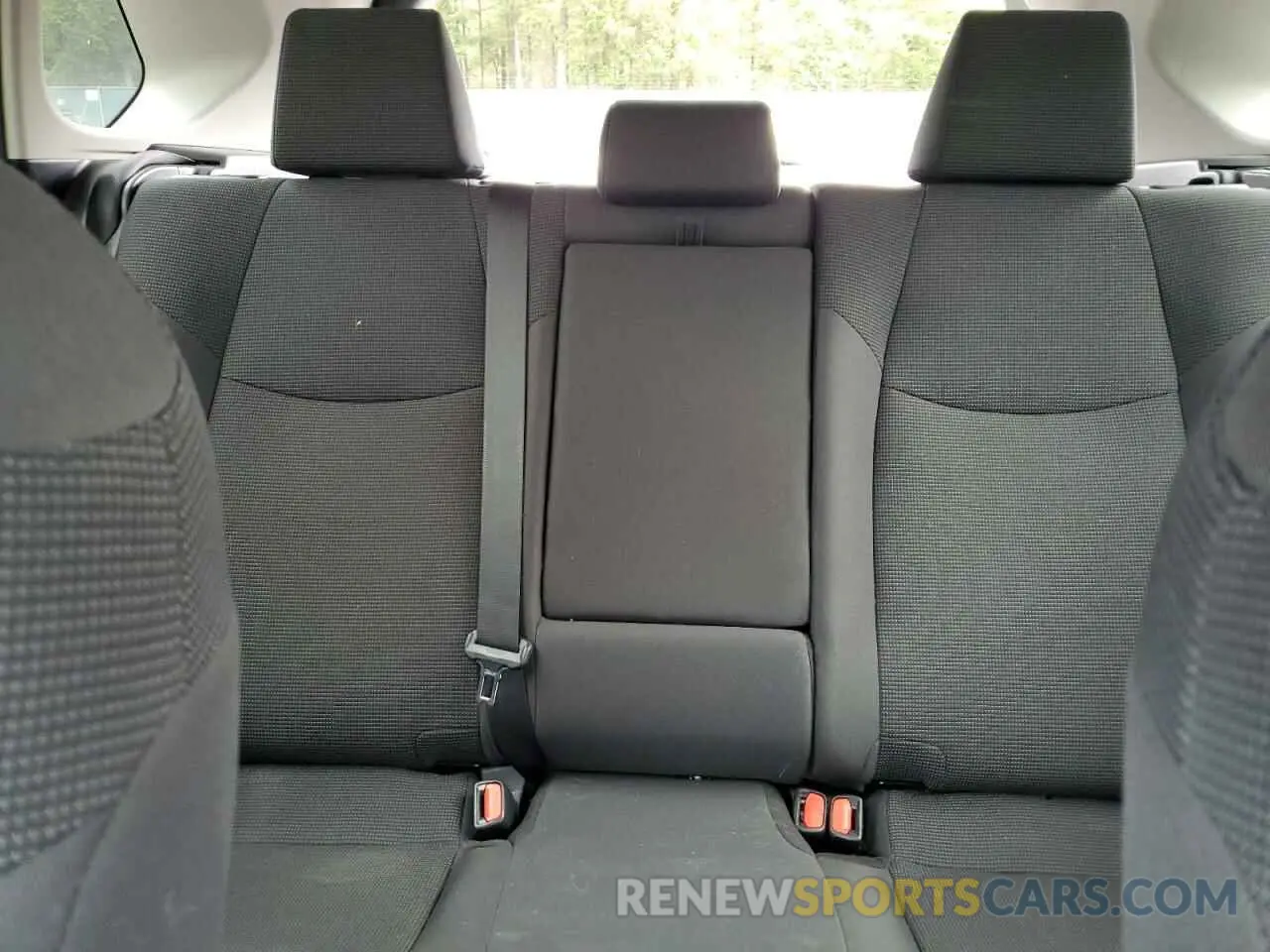 10 Photograph of a damaged car 2T3F1RFVXKC003695 TOYOTA RAV4 2019