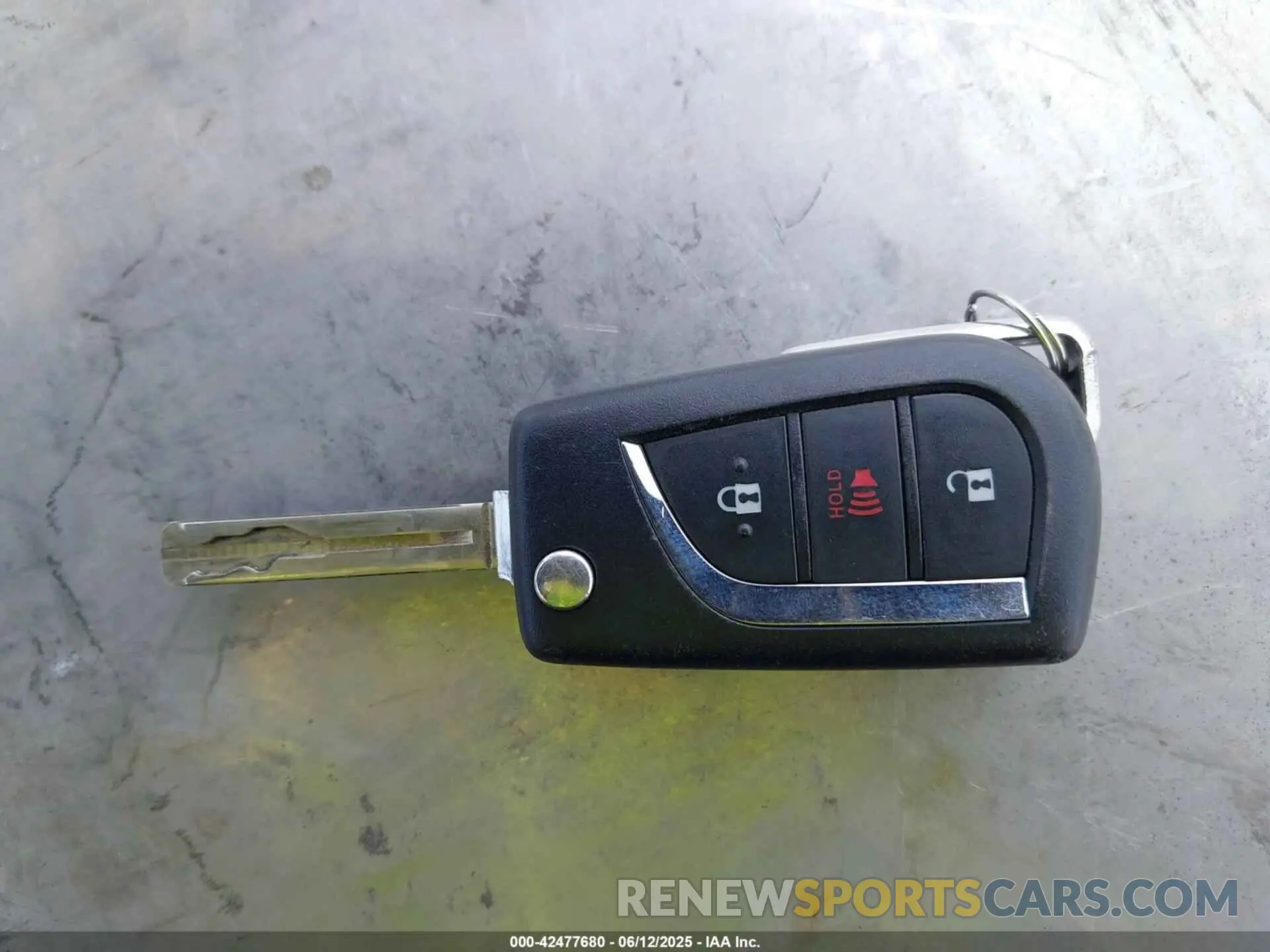 11 Photograph of a damaged car 2T3F1RFVXKC018357 TOYOTA RAV4 2019