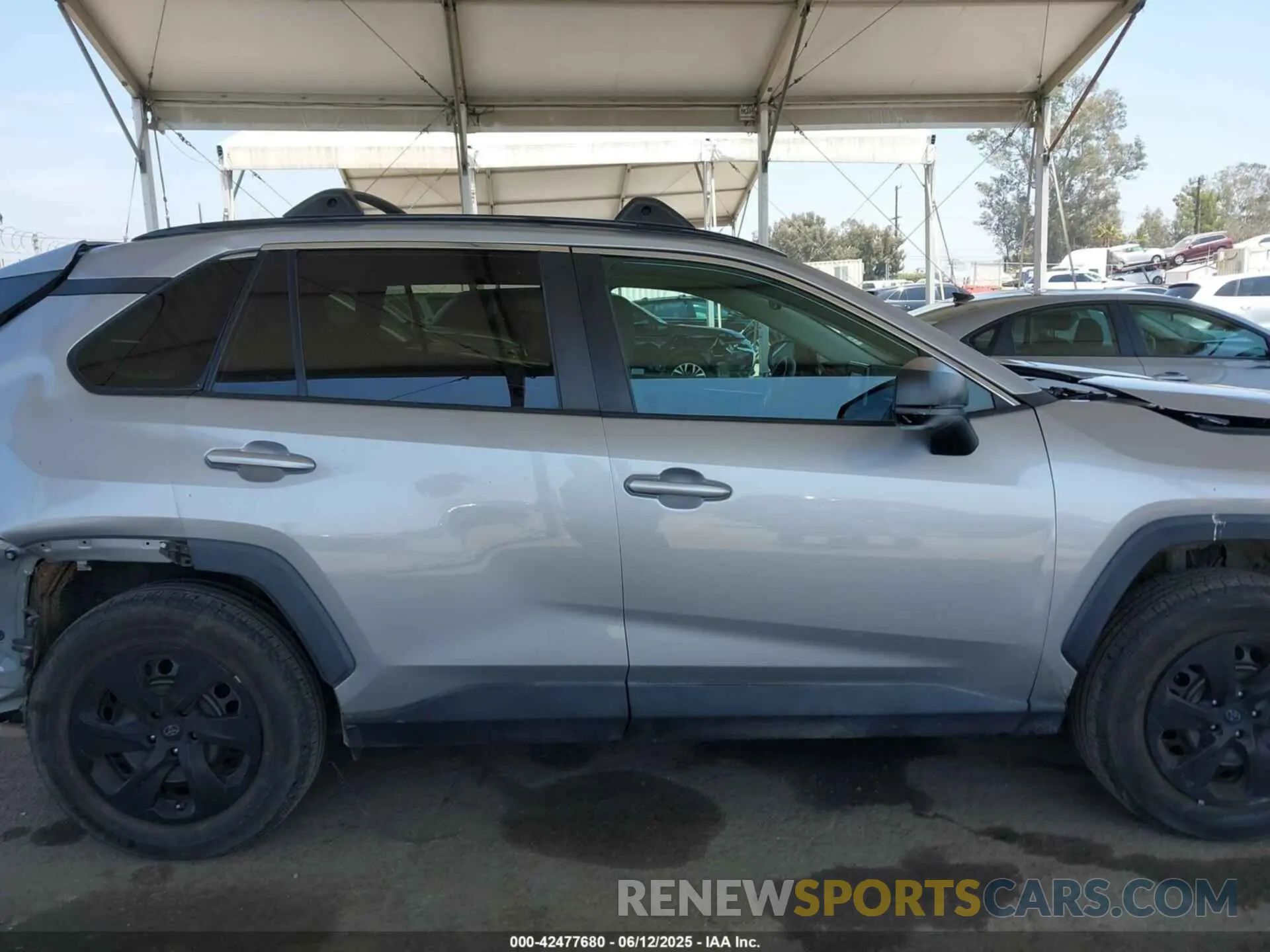 14 Photograph of a damaged car 2T3F1RFVXKC018357 TOYOTA RAV4 2019