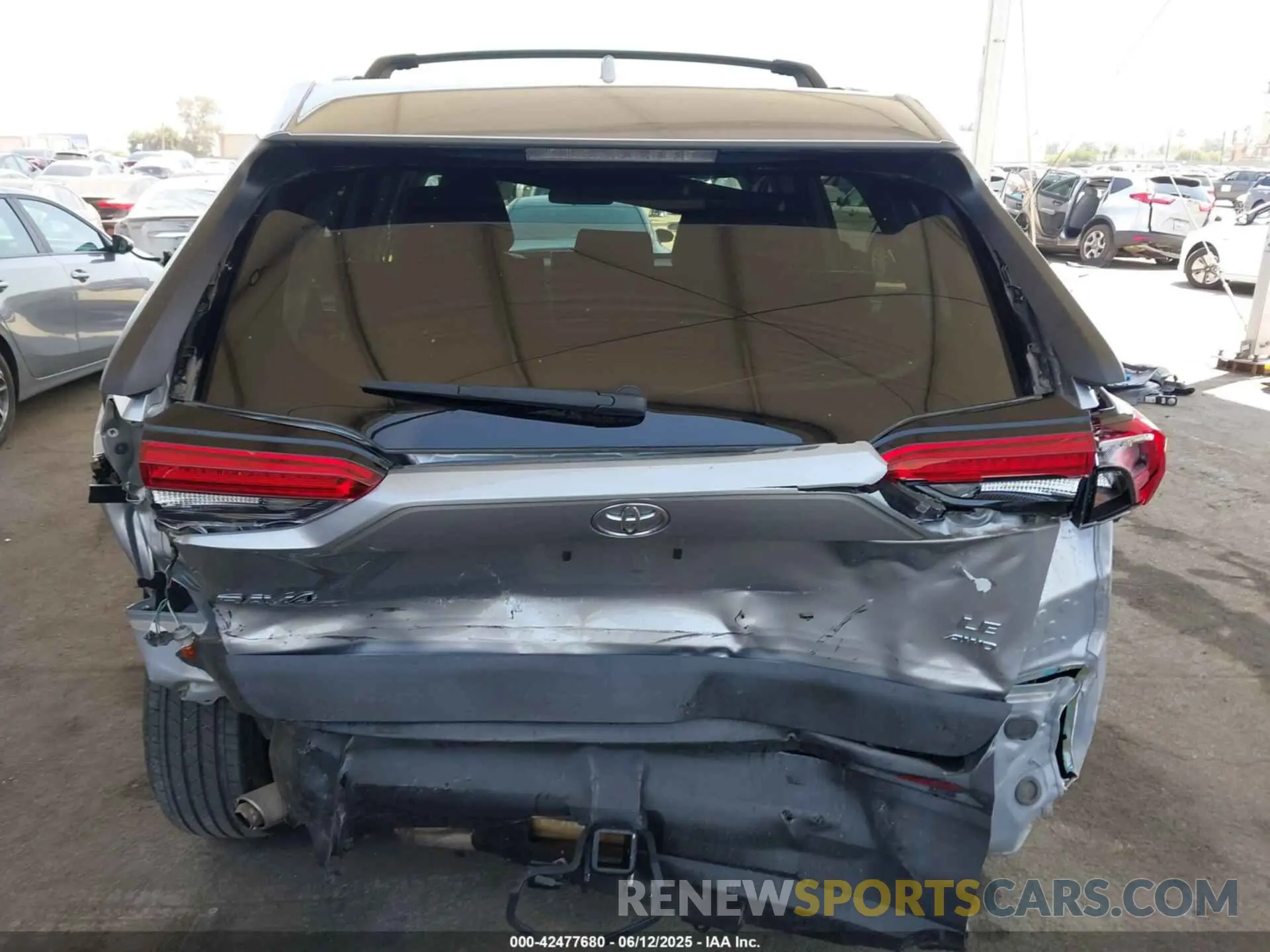 17 Photograph of a damaged car 2T3F1RFVXKC018357 TOYOTA RAV4 2019