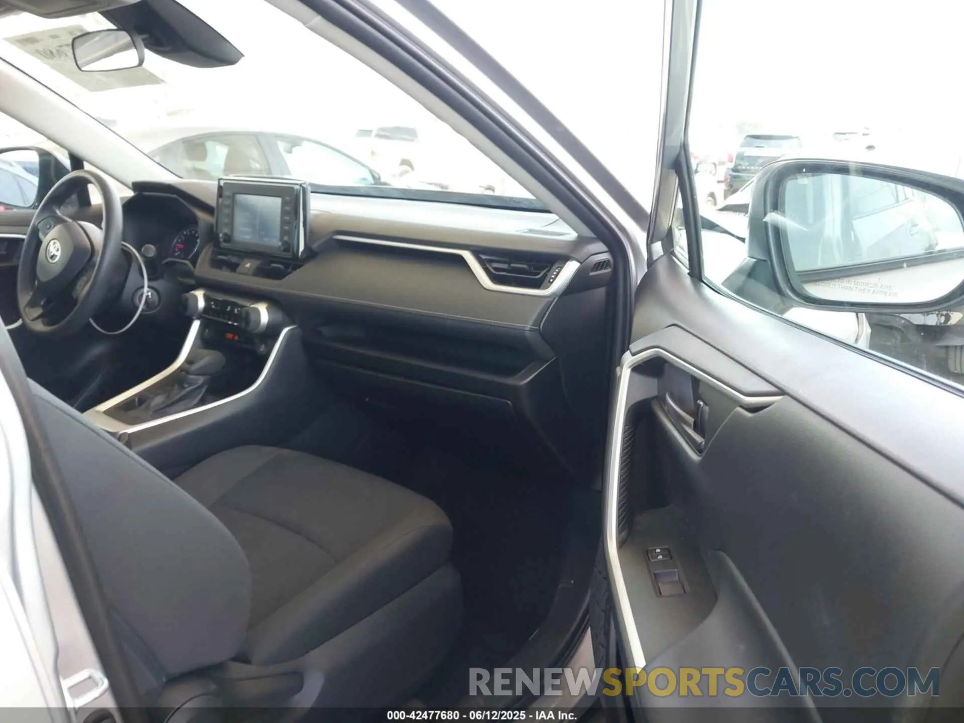5 Photograph of a damaged car 2T3F1RFVXKC018357 TOYOTA RAV4 2019