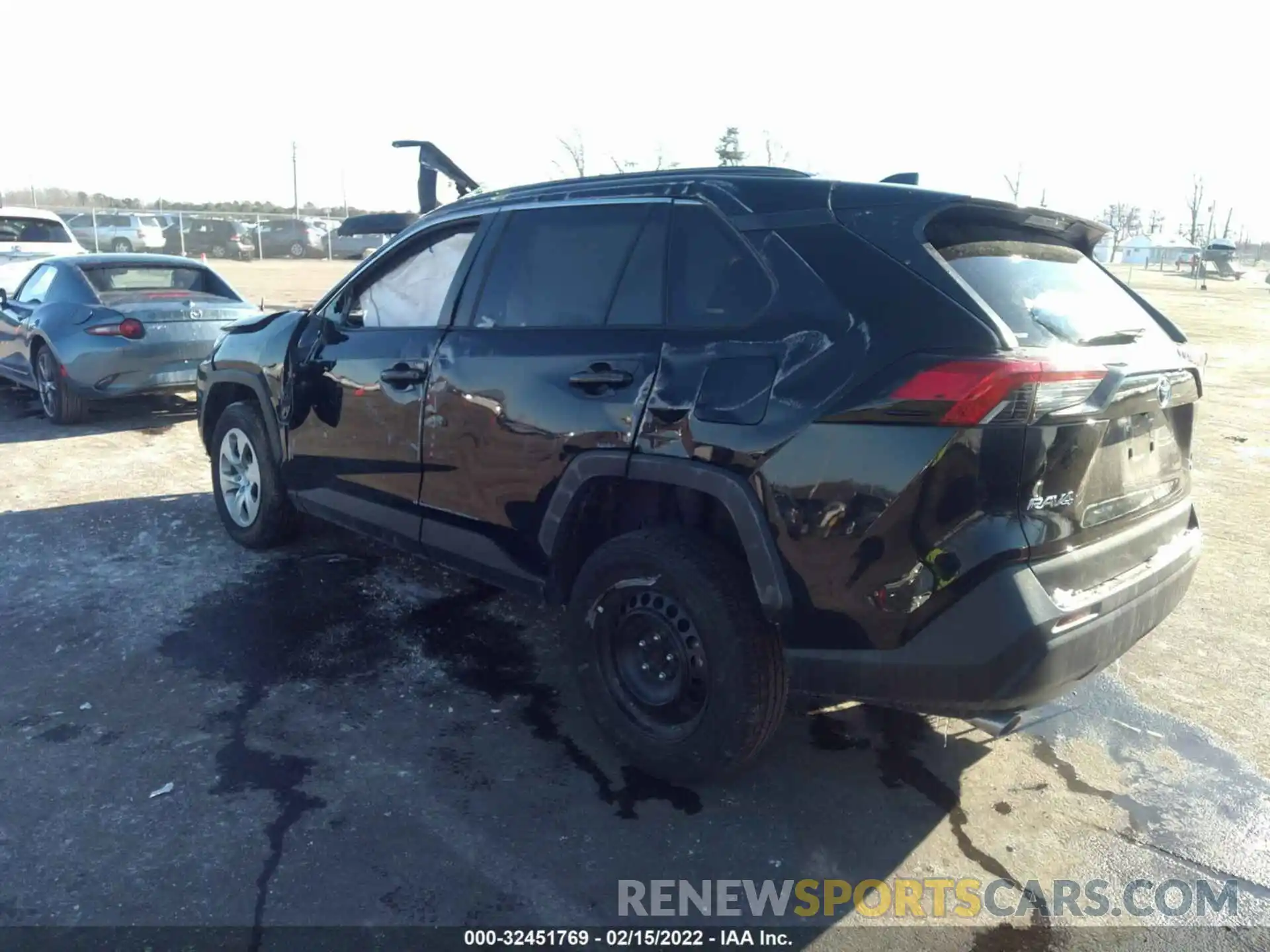 3 Photograph of a damaged car 2T3F1RFVXKC032016 TOYOTA RAV4 2019