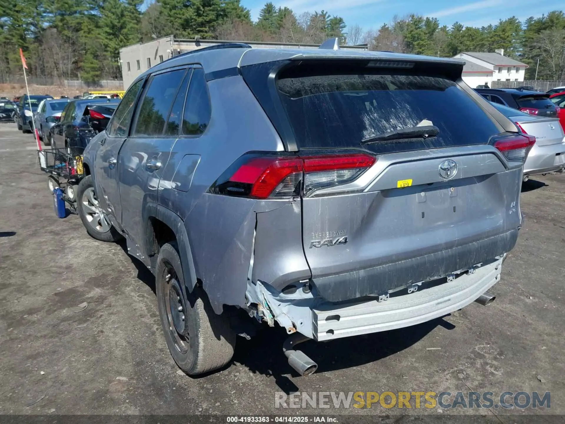 14 Photograph of a damaged car 2T3F1RFVXKW051521 TOYOTA RAV4 2019