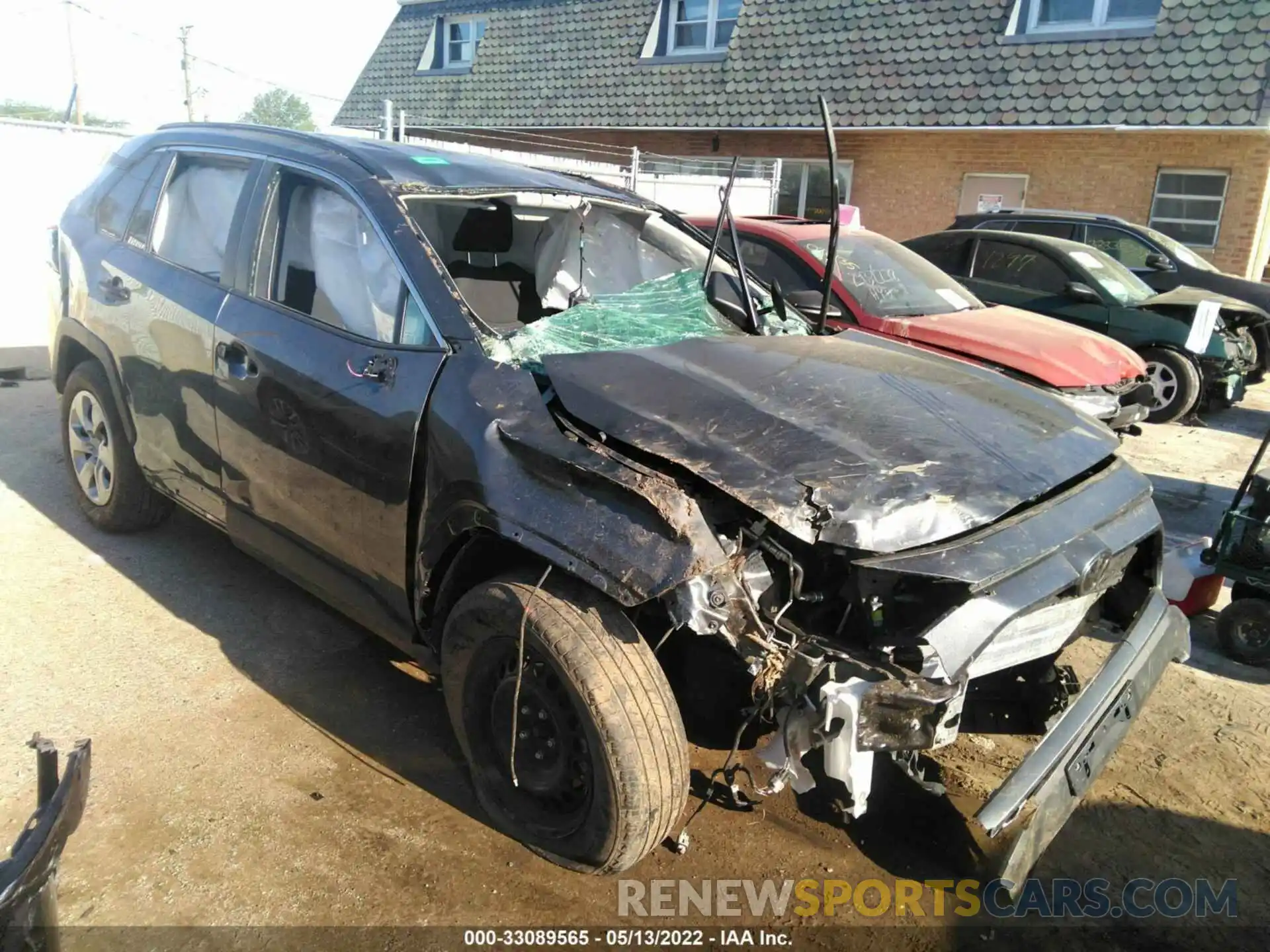 1 Photograph of a damaged car 2T3F1RFVXKW072319 TOYOTA RAV4 2019