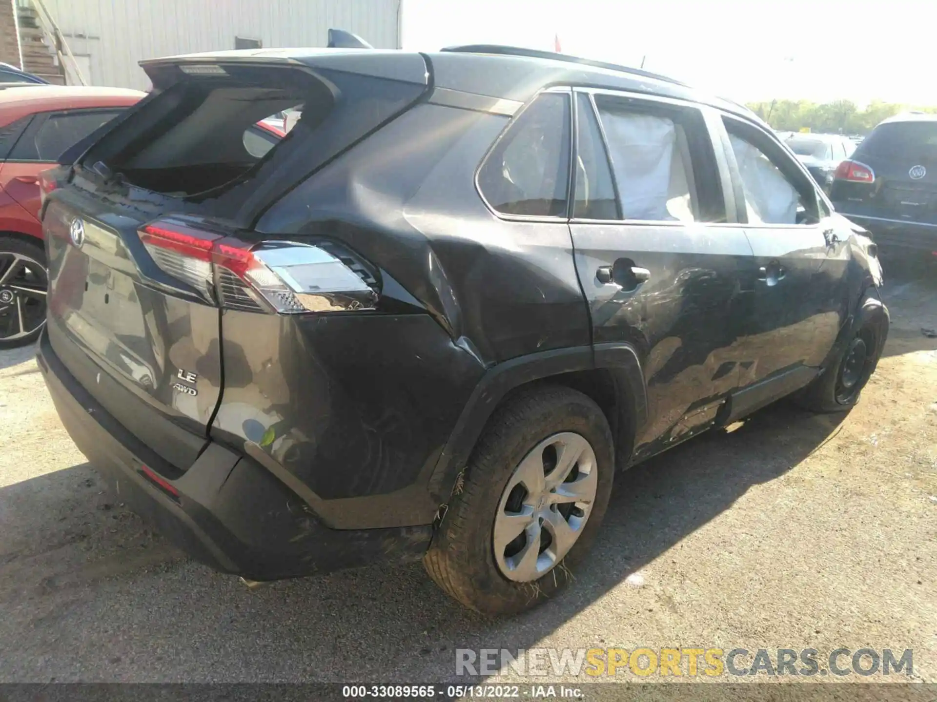 4 Photograph of a damaged car 2T3F1RFVXKW072319 TOYOTA RAV4 2019