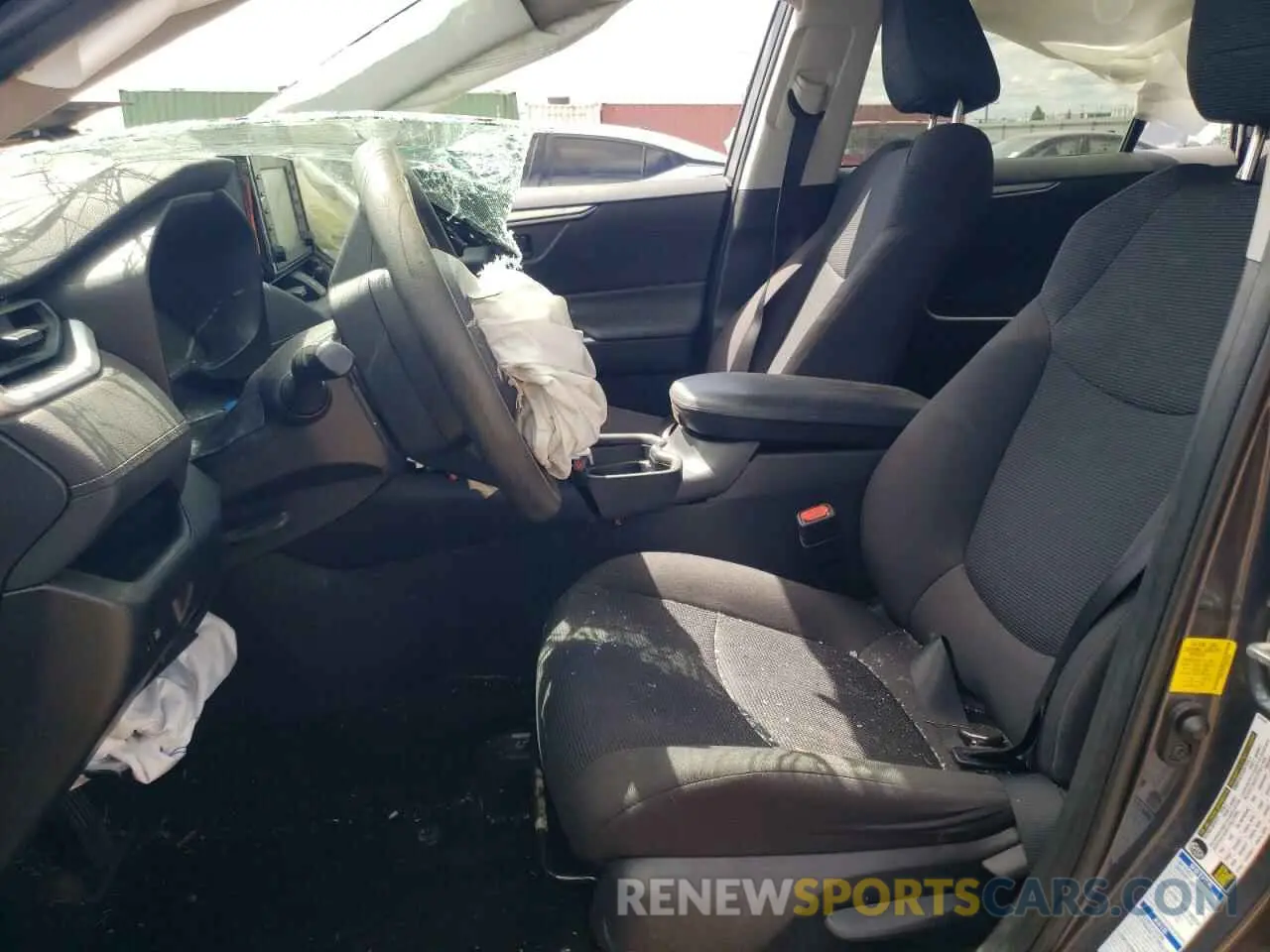 7 Photograph of a damaged car 2T3F1RFVXKW079268 TOYOTA RAV4 2019
