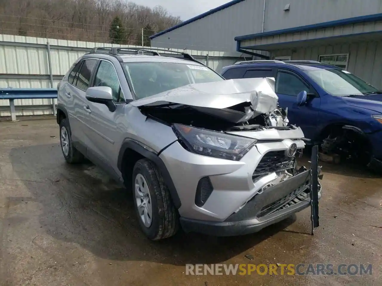 1 Photograph of a damaged car 2T3G1RFV0KC003466 TOYOTA RAV4 2019