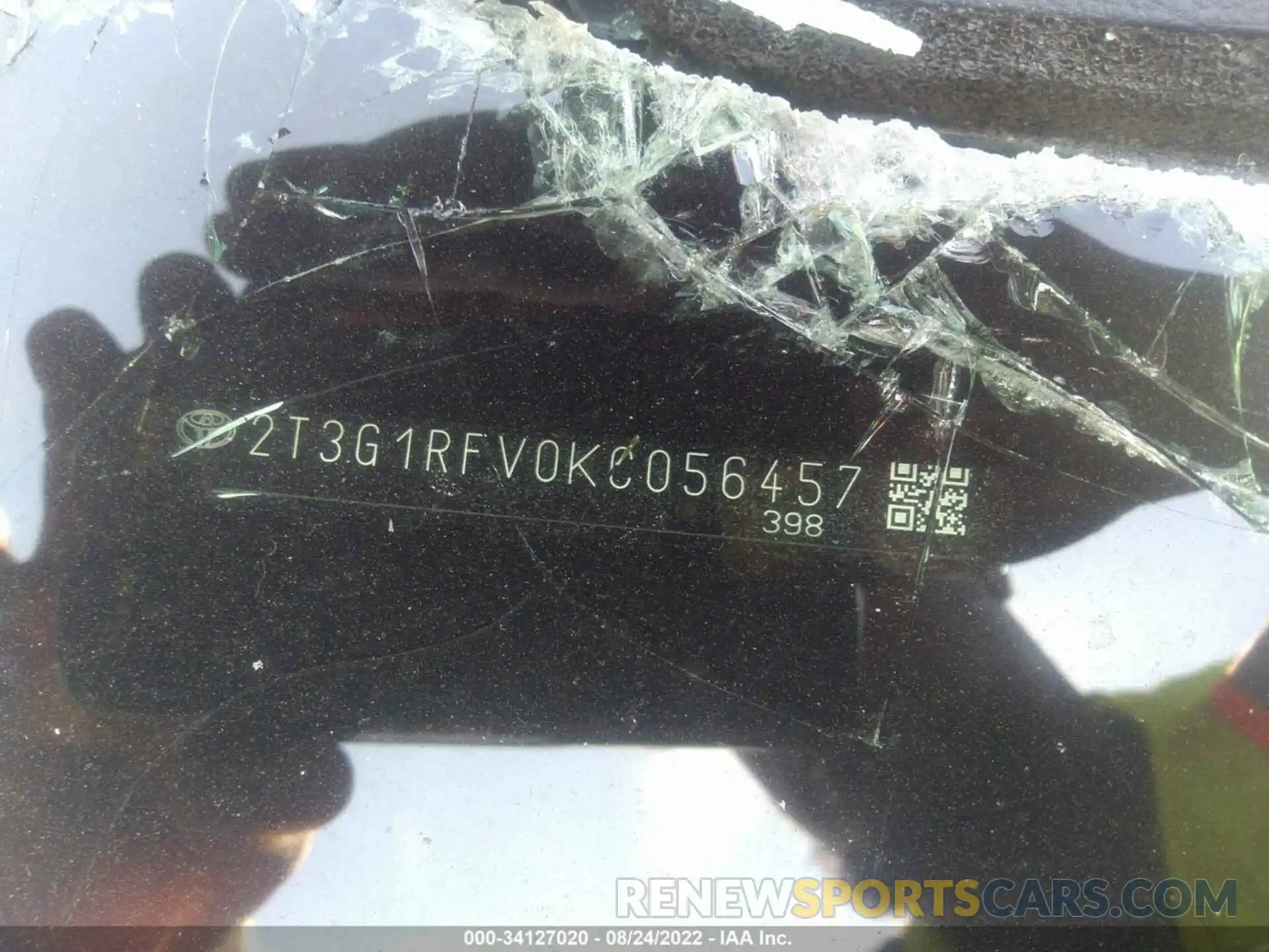 9 Photograph of a damaged car 2T3G1RFV0KC056457 TOYOTA RAV4 2019