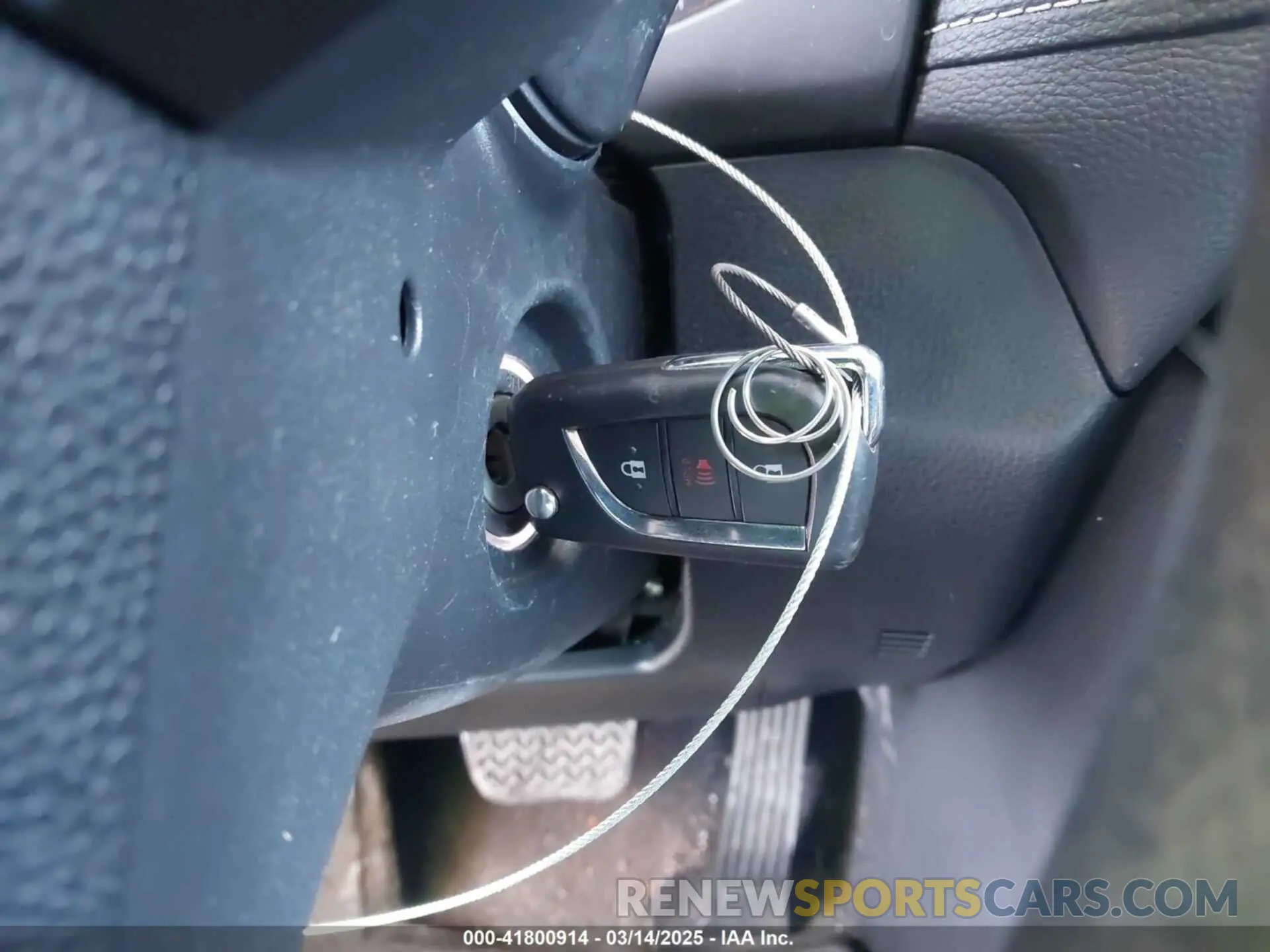 11 Photograph of a damaged car 2T3G1RFV0KW008617 TOYOTA RAV4 2019