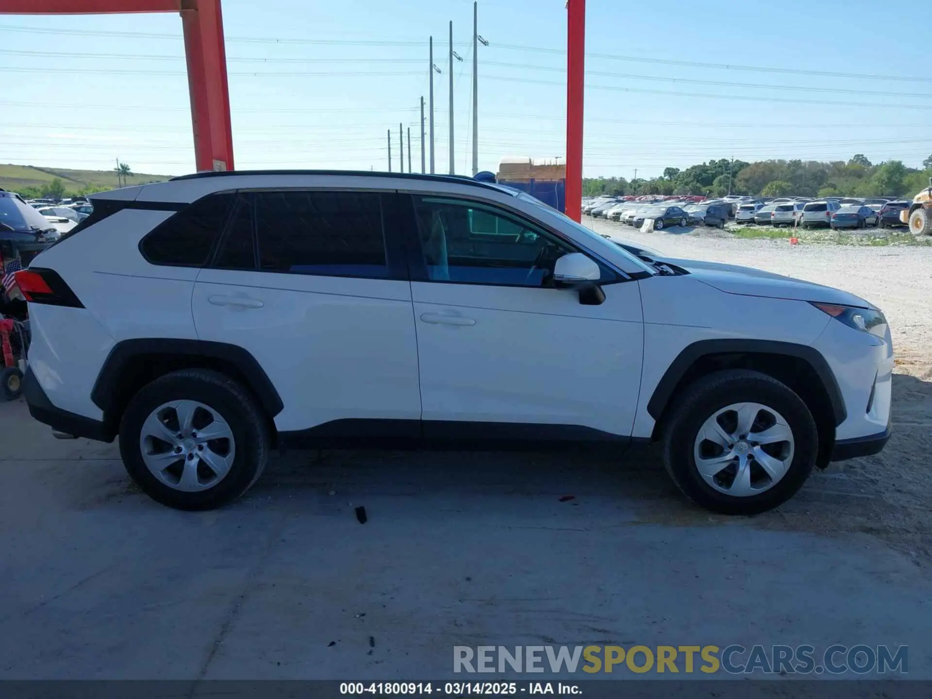 13 Photograph of a damaged car 2T3G1RFV0KW008617 TOYOTA RAV4 2019