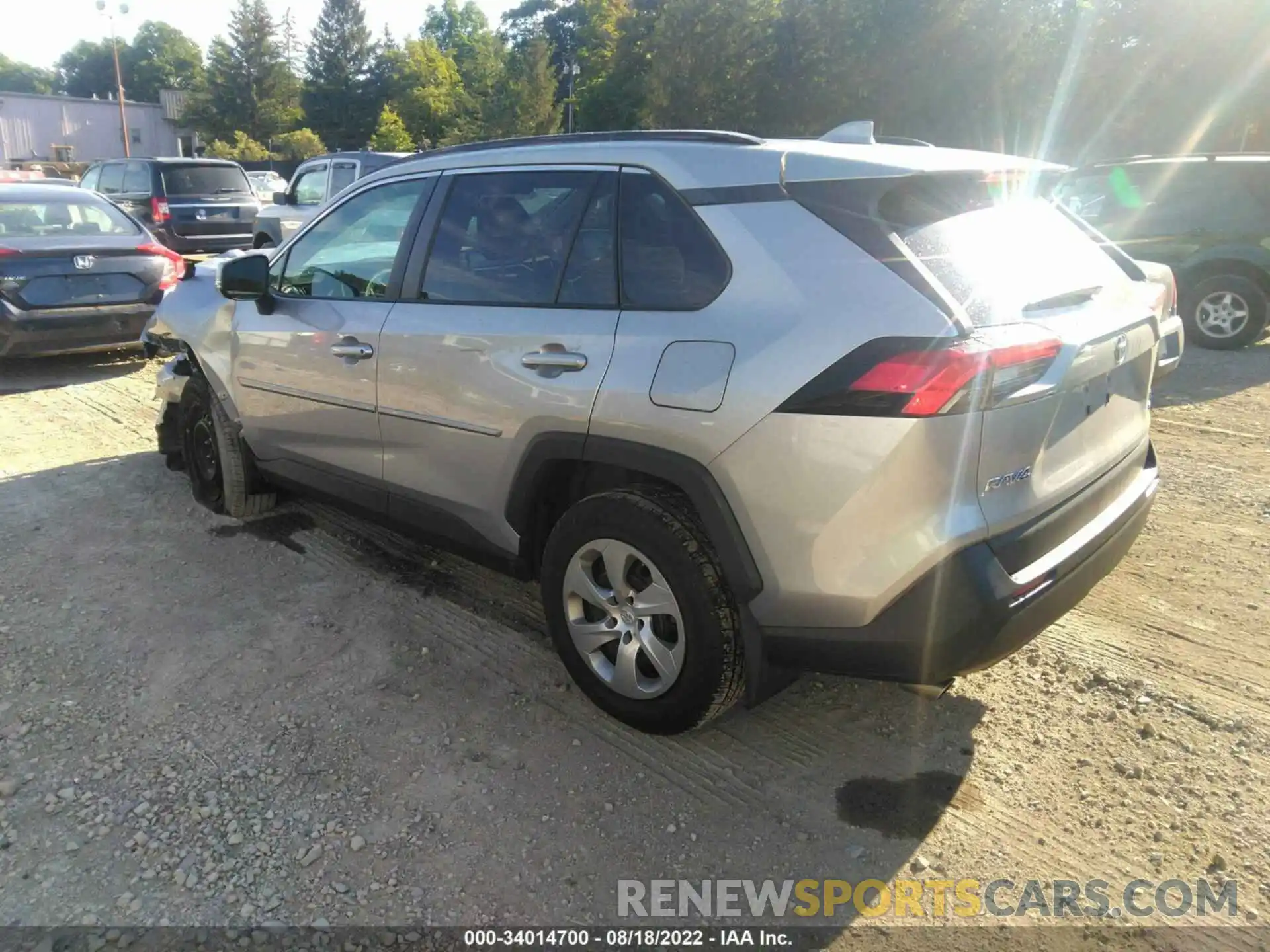 3 Photograph of a damaged car 2T3G1RFV0KW010884 TOYOTA RAV4 2019