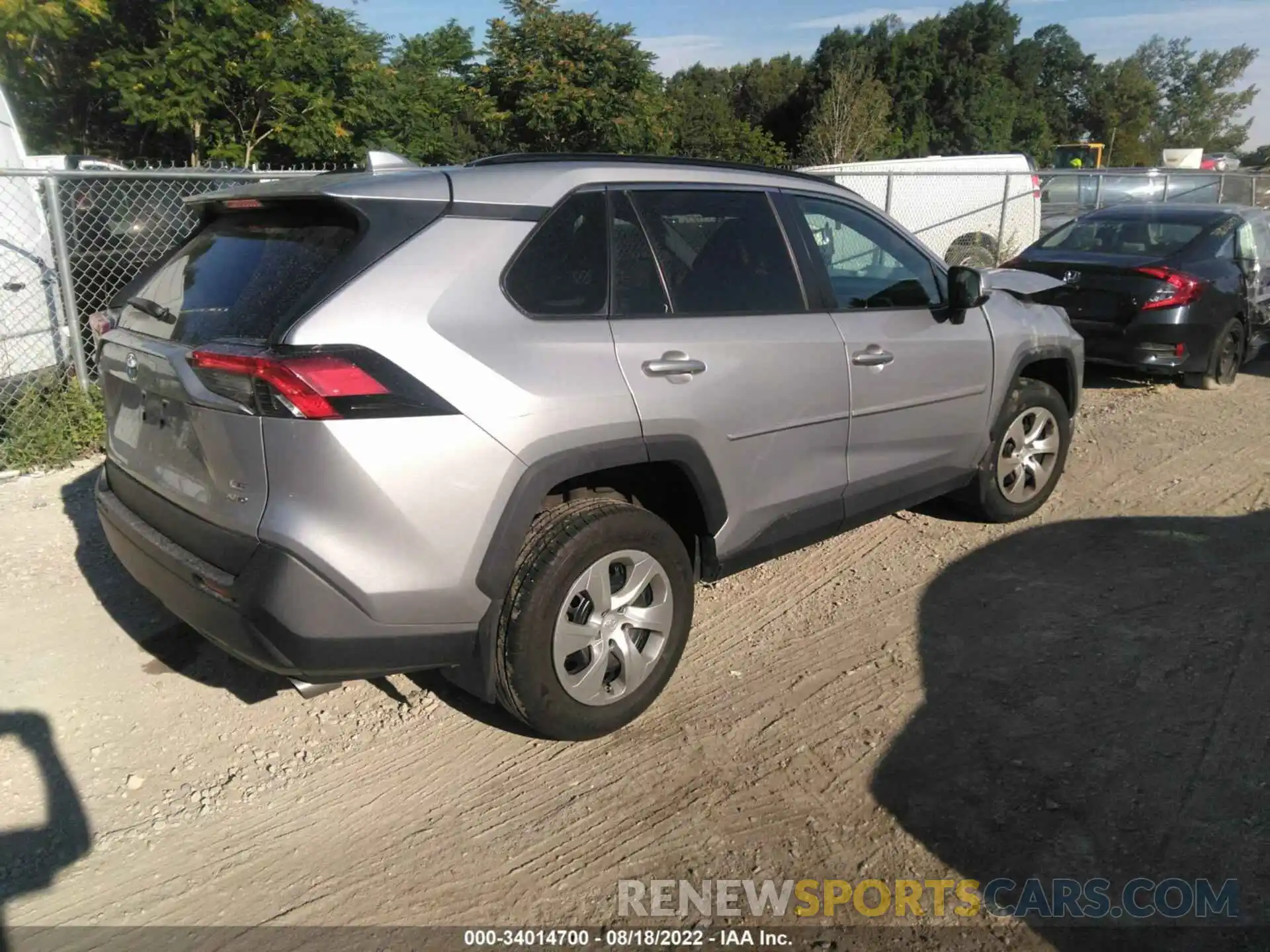 4 Photograph of a damaged car 2T3G1RFV0KW010884 TOYOTA RAV4 2019