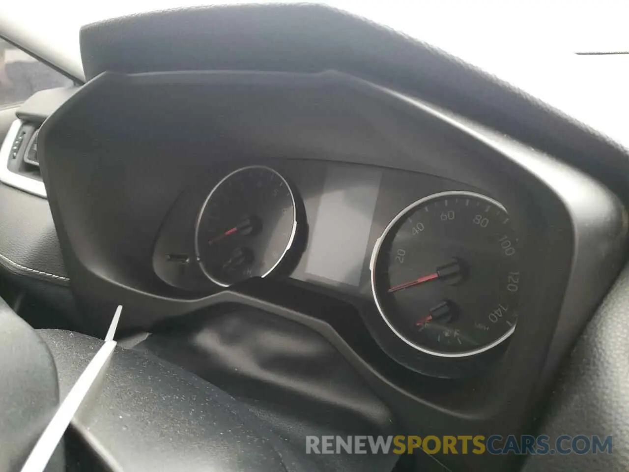 9 Photograph of a damaged car 2T3G1RFV0KW022694 TOYOTA RAV4 2019