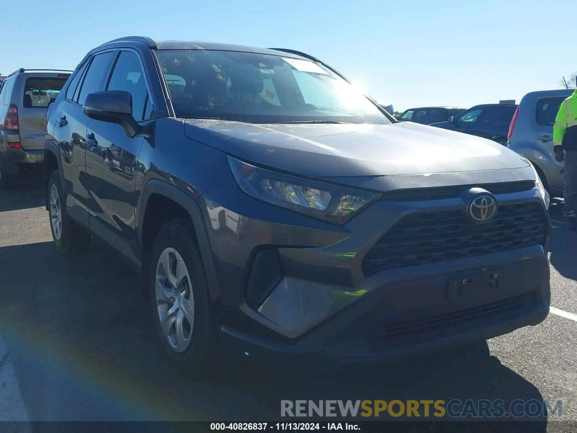 1 Photograph of a damaged car 2T3G1RFV1KC006067 TOYOTA RAV4 2019