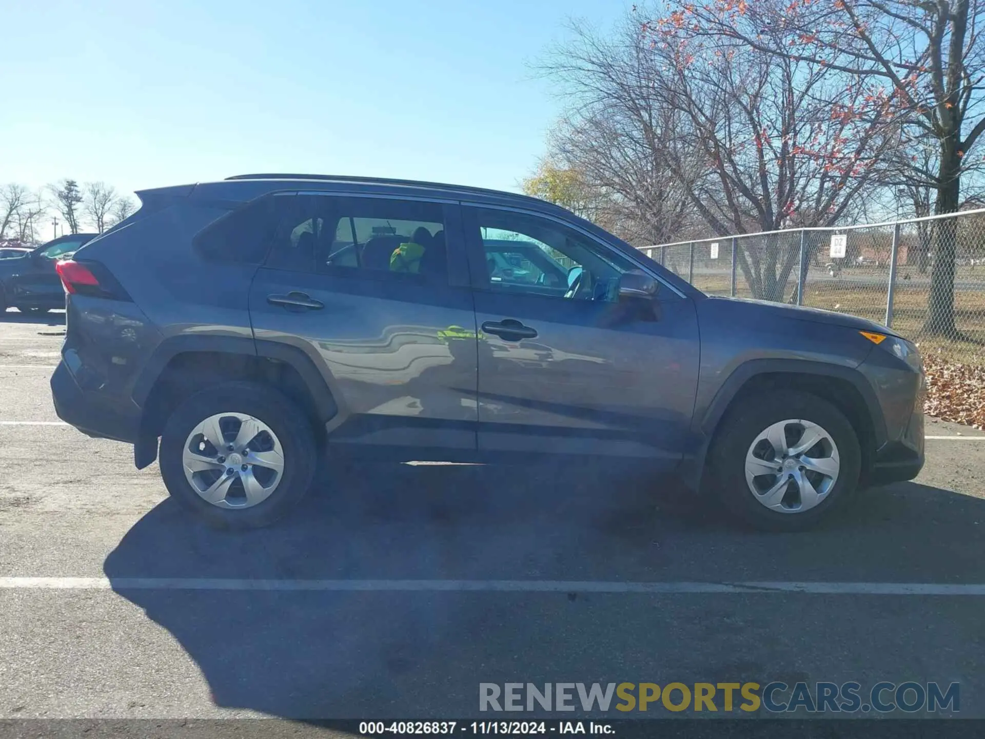 13 Photograph of a damaged car 2T3G1RFV1KC006067 TOYOTA RAV4 2019