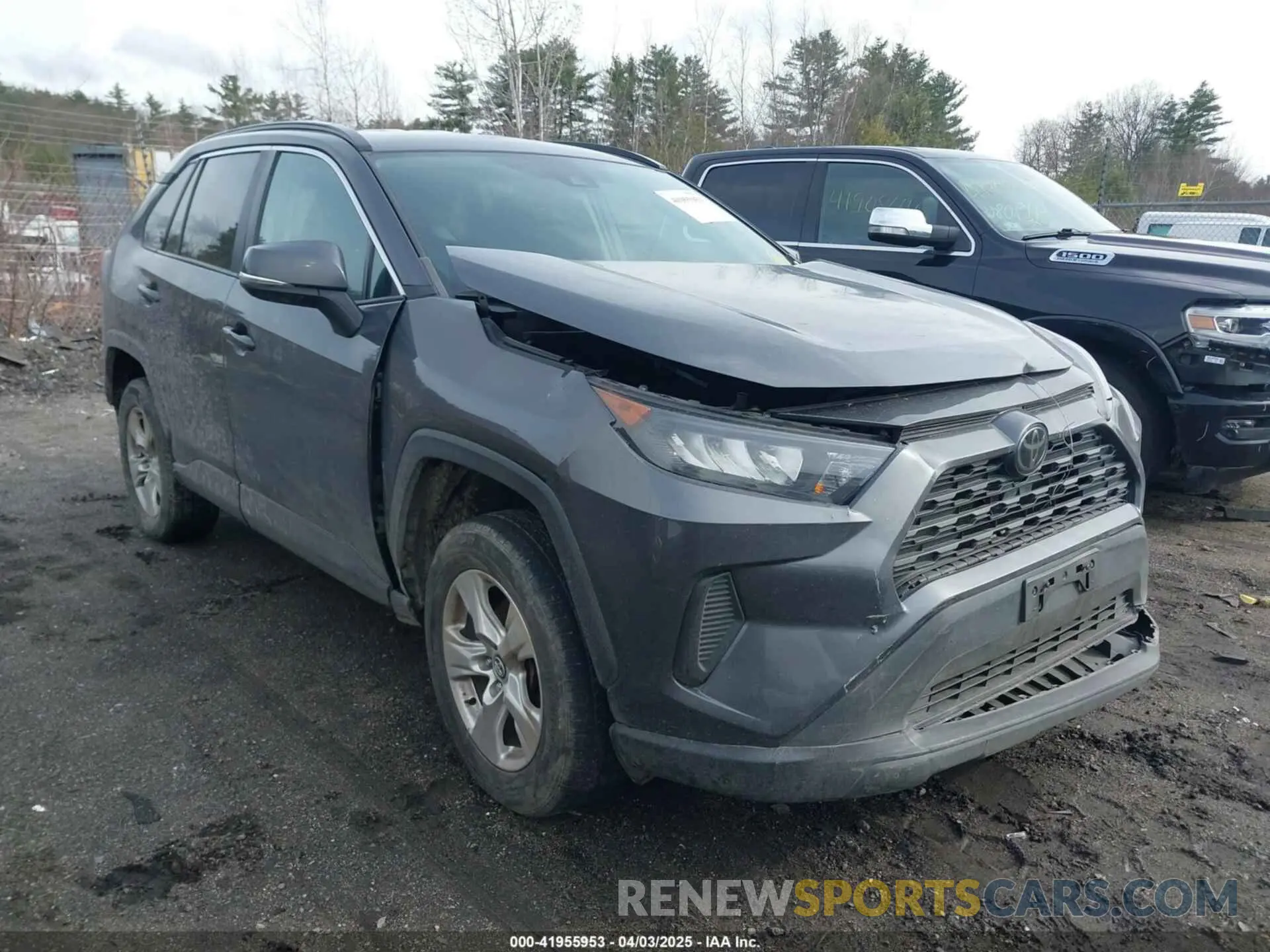 1 Photograph of a damaged car 2T3G1RFV1KC035746 TOYOTA RAV4 2019
